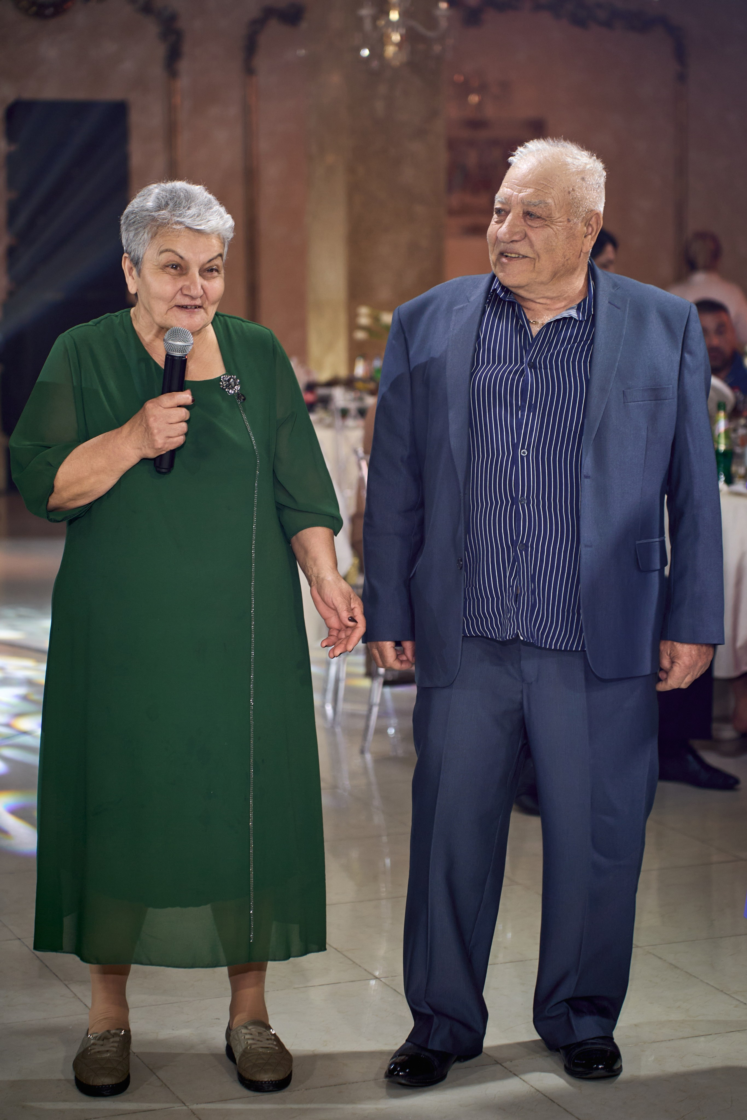 Красивое и чувственное сватовство Рафаэля & Алины в GOLDEN PALACE от ТВИНС СТУДИО. ТВИНС СТУДИО — лучшие свадебные фотографы и видеографы в Краснодаре