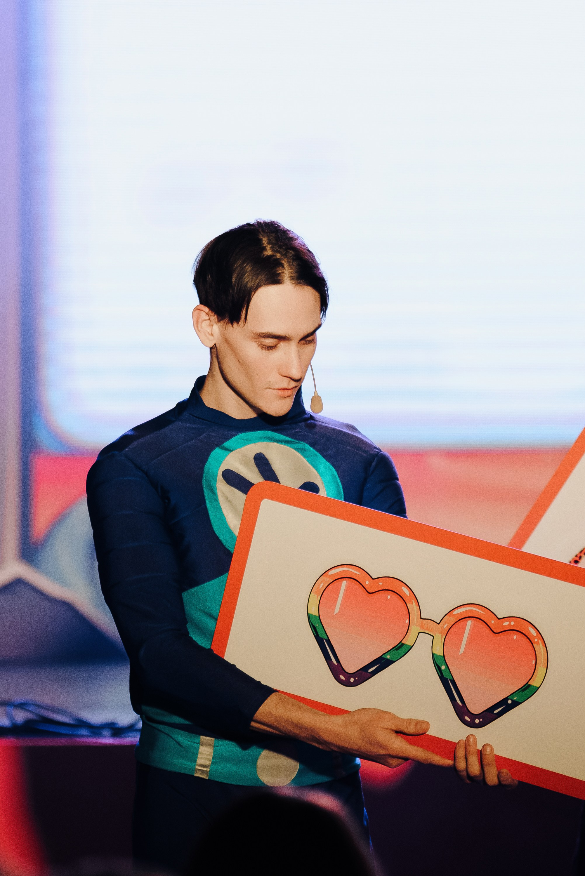 СПЕКТАКЛЬ «ВОЛШЕБНЫЕ ОЧКИ» ОПТИК-ЦЕНТР. Репортажный фотограф Зуев Роман г. Челябинск