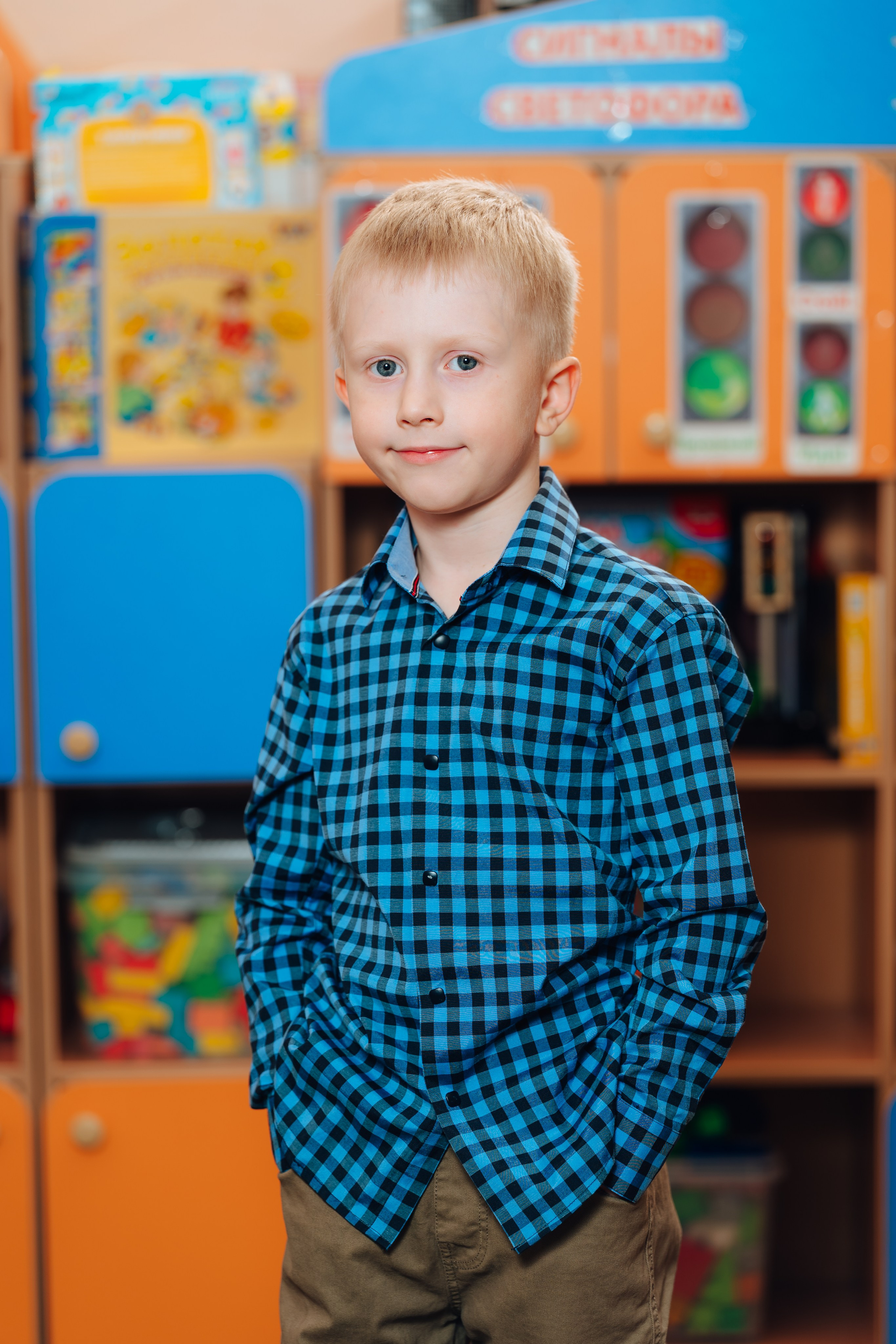 Портреты в интерьере группы. Детский и семейный фотограф Катерина Мишина