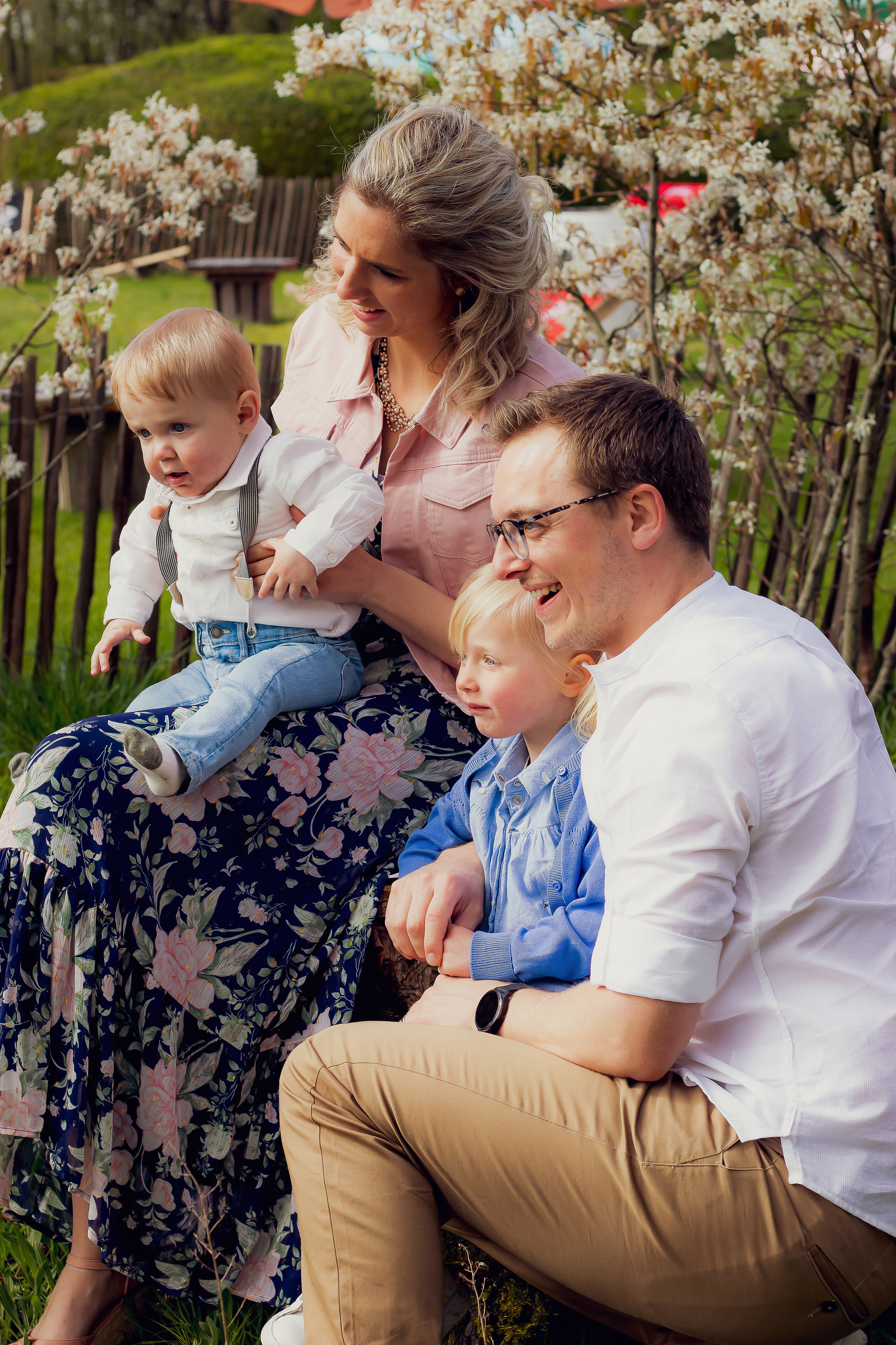 Kimmy and her happy family. Family, Children and Business photographer in Belgium