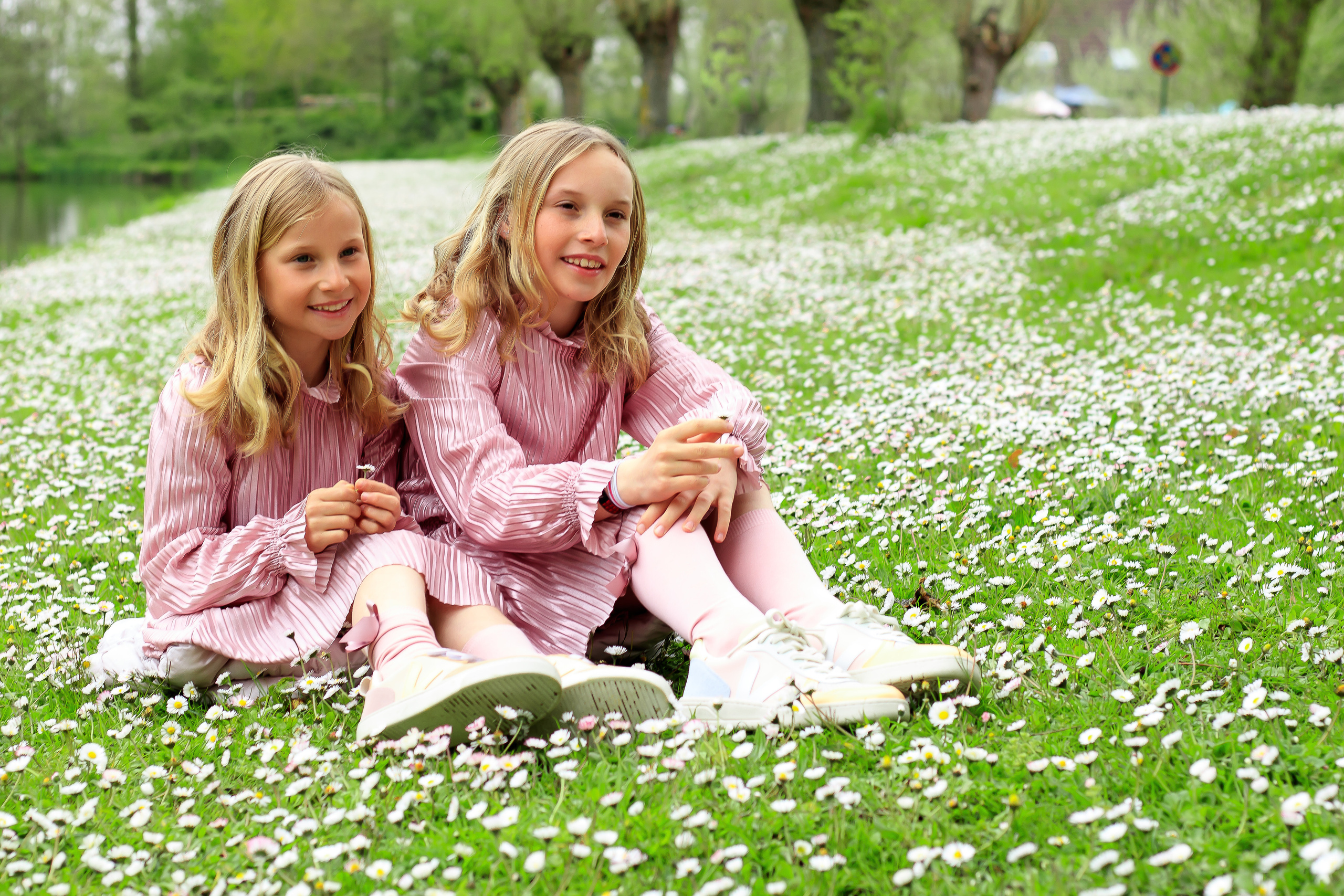 Two princesses. Family, Children and Business photographer in Belgium