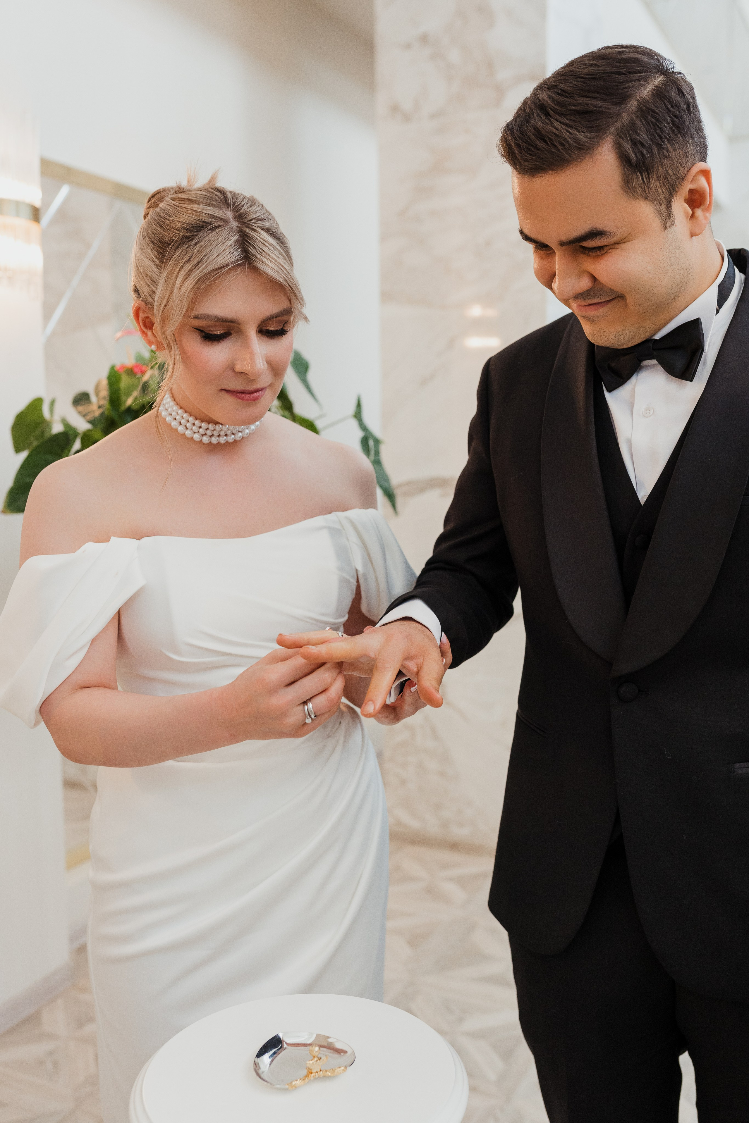 Свадебная фотопрогулка в Москве по центру. Свадебный фотограф в Москве Анна Полушина