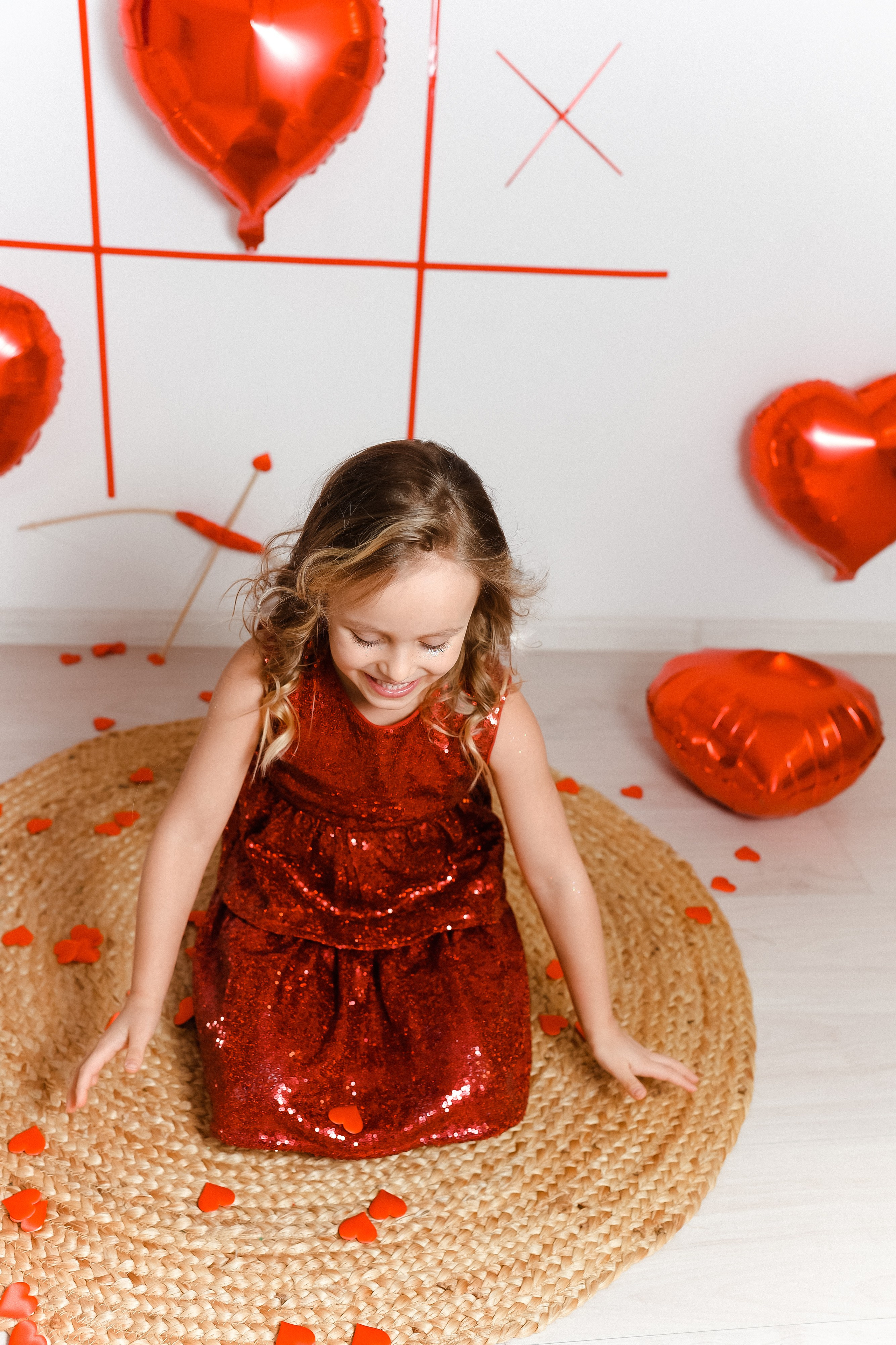 Сердечки. Фотограф новорожденных и детский фотограф в Екатеринбурге Ксени