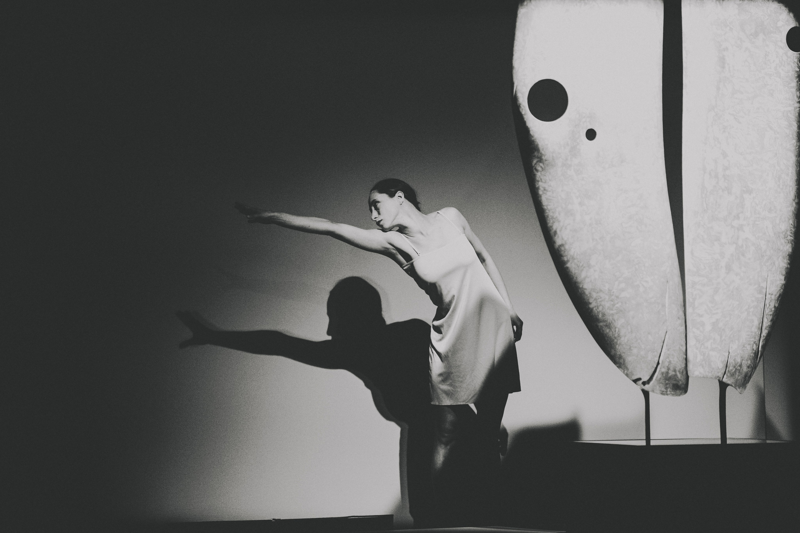 Перформанс в галерее. Фотограф в Иркутске Анна Мирошникова