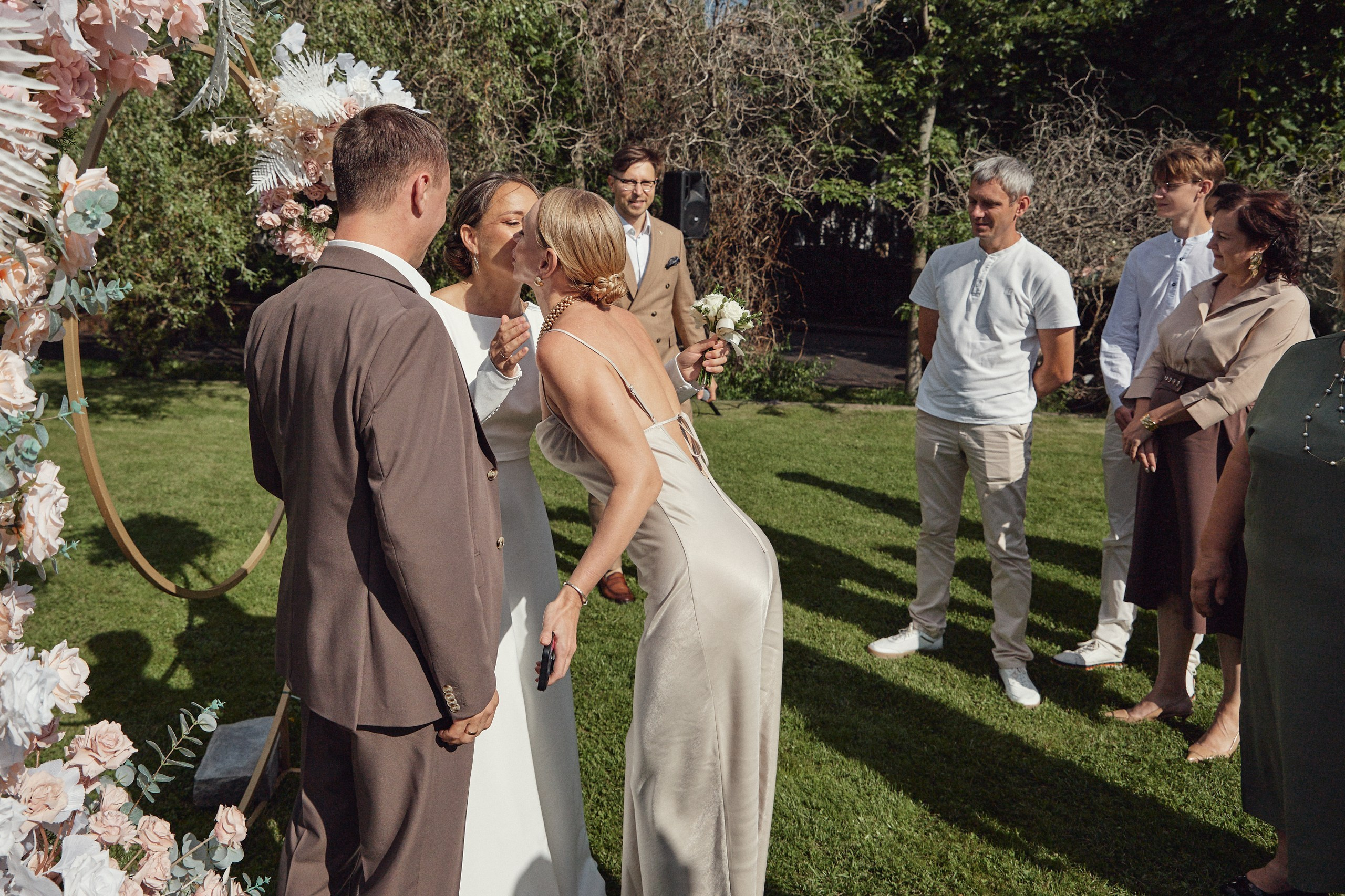 Счастье здесь. Свадебный фотограф Антон Артюшин. Работаю в Нижнем Новгороде и Москве