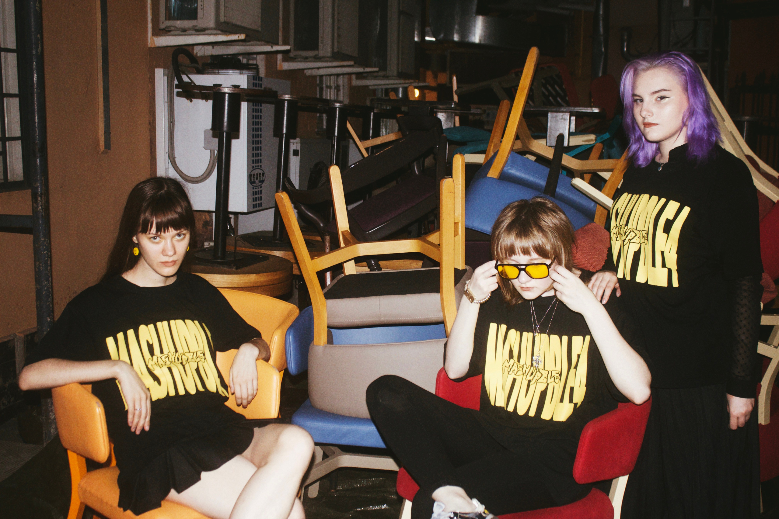 Съемка мерча MASHUPBLE. Концертный и портретный фотограф в Москве Соня Спросонья