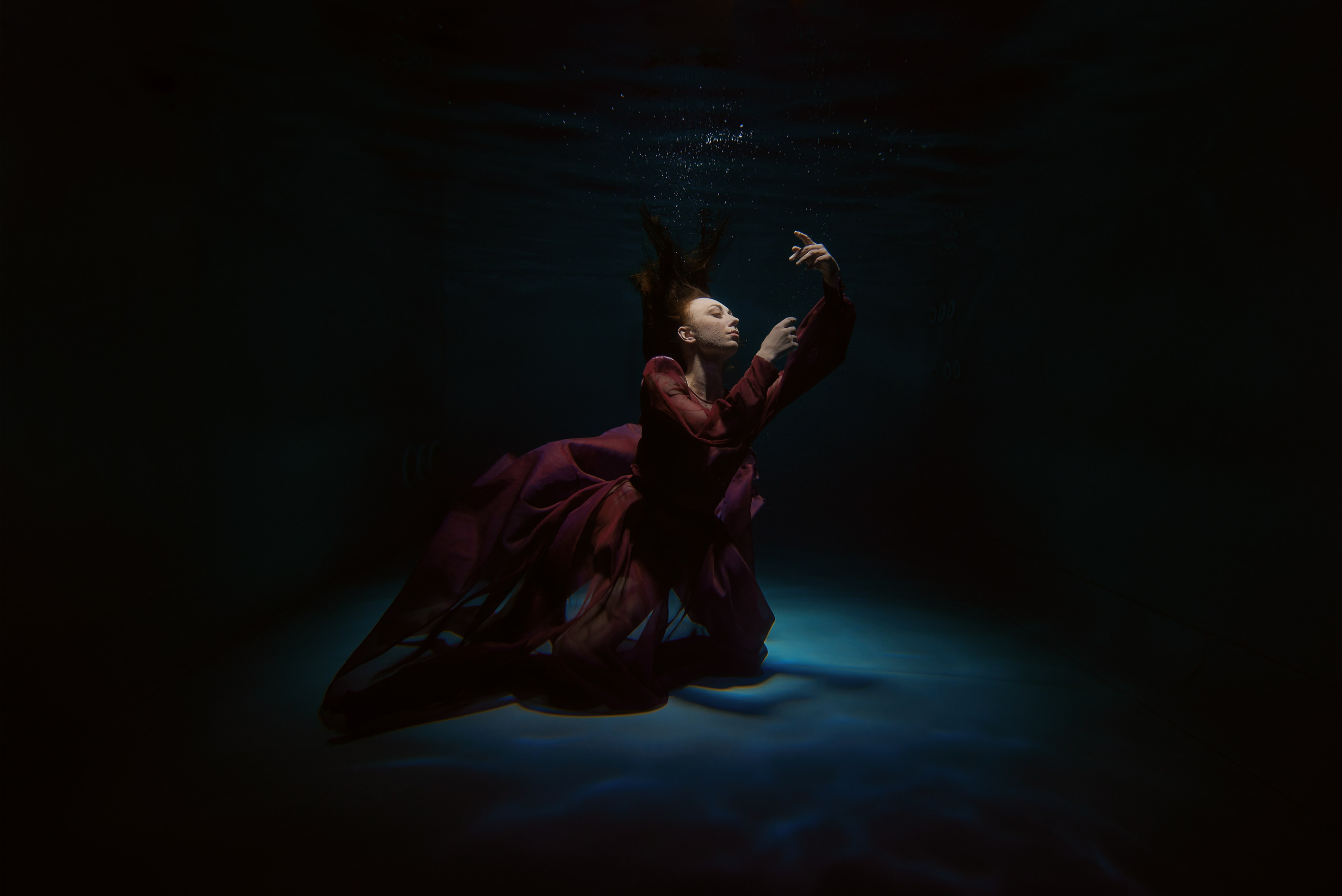 Подводная фотосессия в специальной фотостудии. Алексей Романов фотограф Санкт-Петербург, фотокурсы, фотошкола