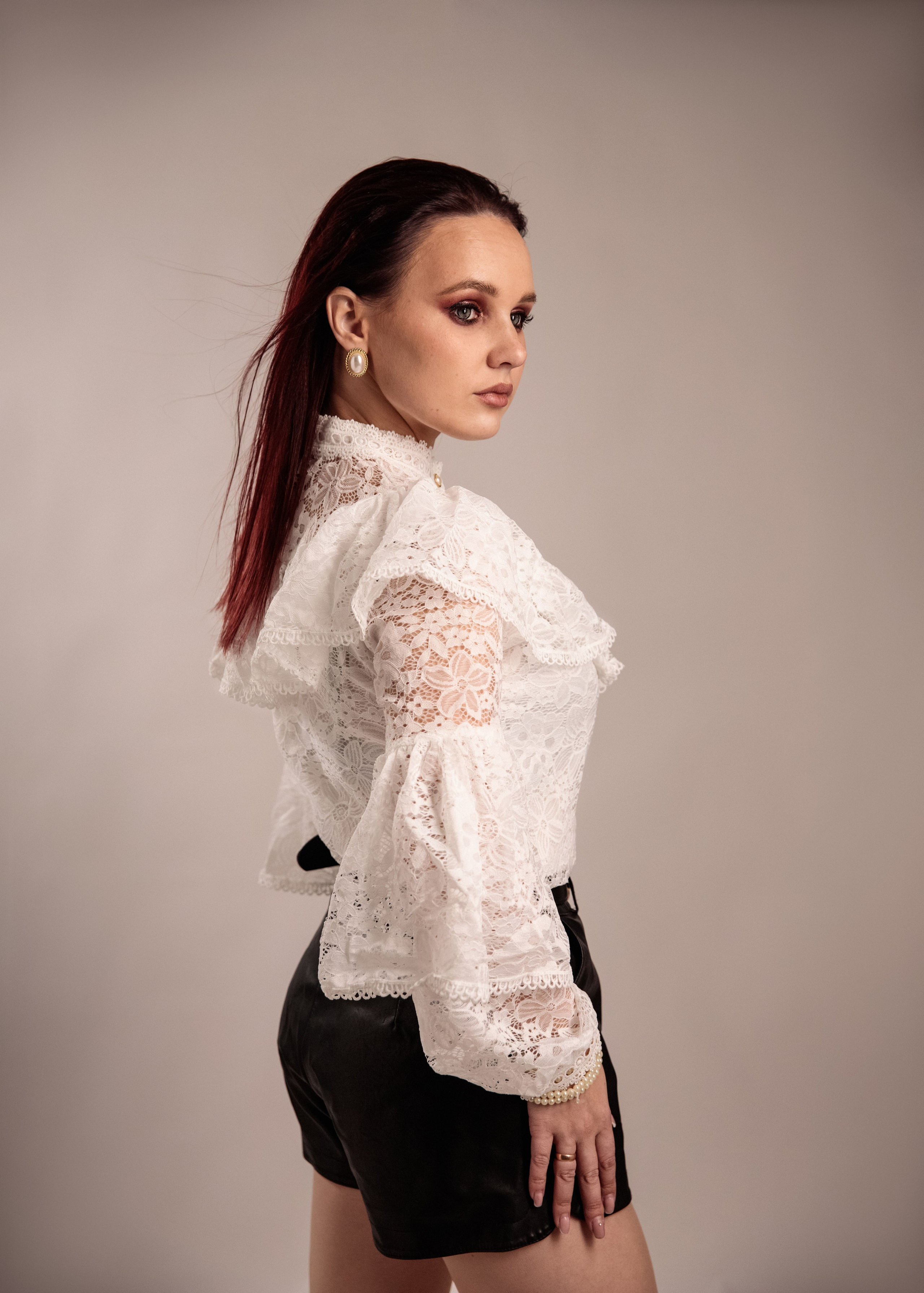 Женская. Меня зовут Марина Бастрикова