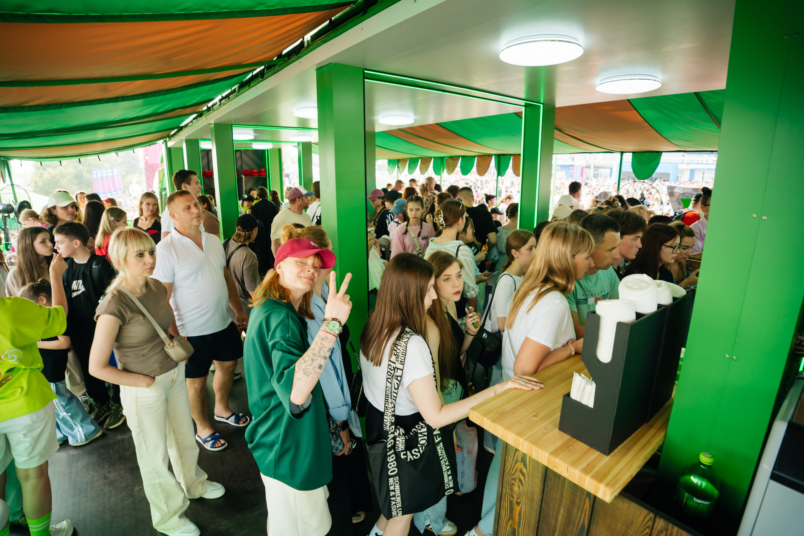 Пятерочка на VK фесте. Видеограф и Фотограф в Челябинске Ксения и Владимир Рюмины