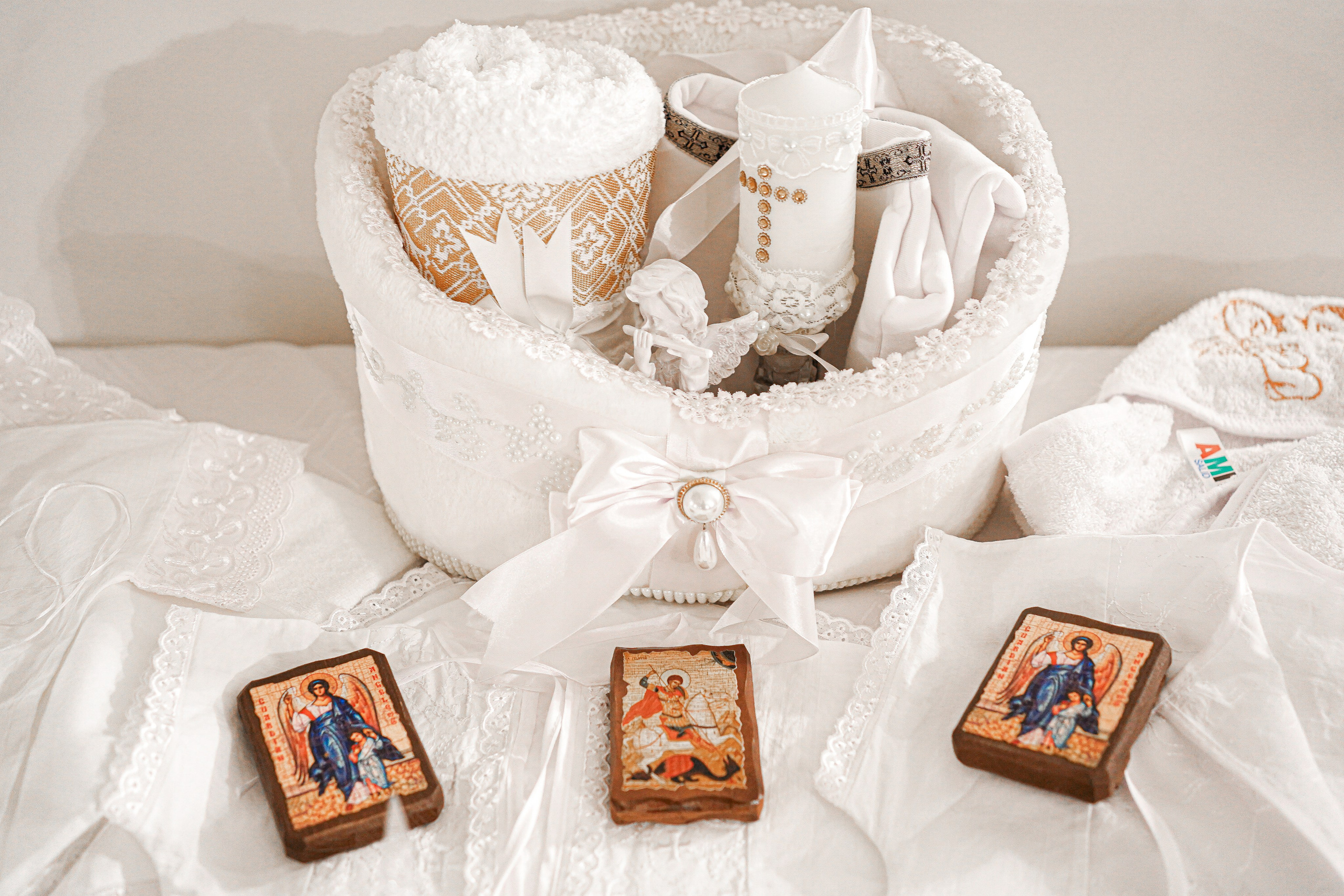 Таинство Крещения в храме Живоначальной Троицы в Троицке. Семейный и детский фотограф в Москве Екатерина Офицерова