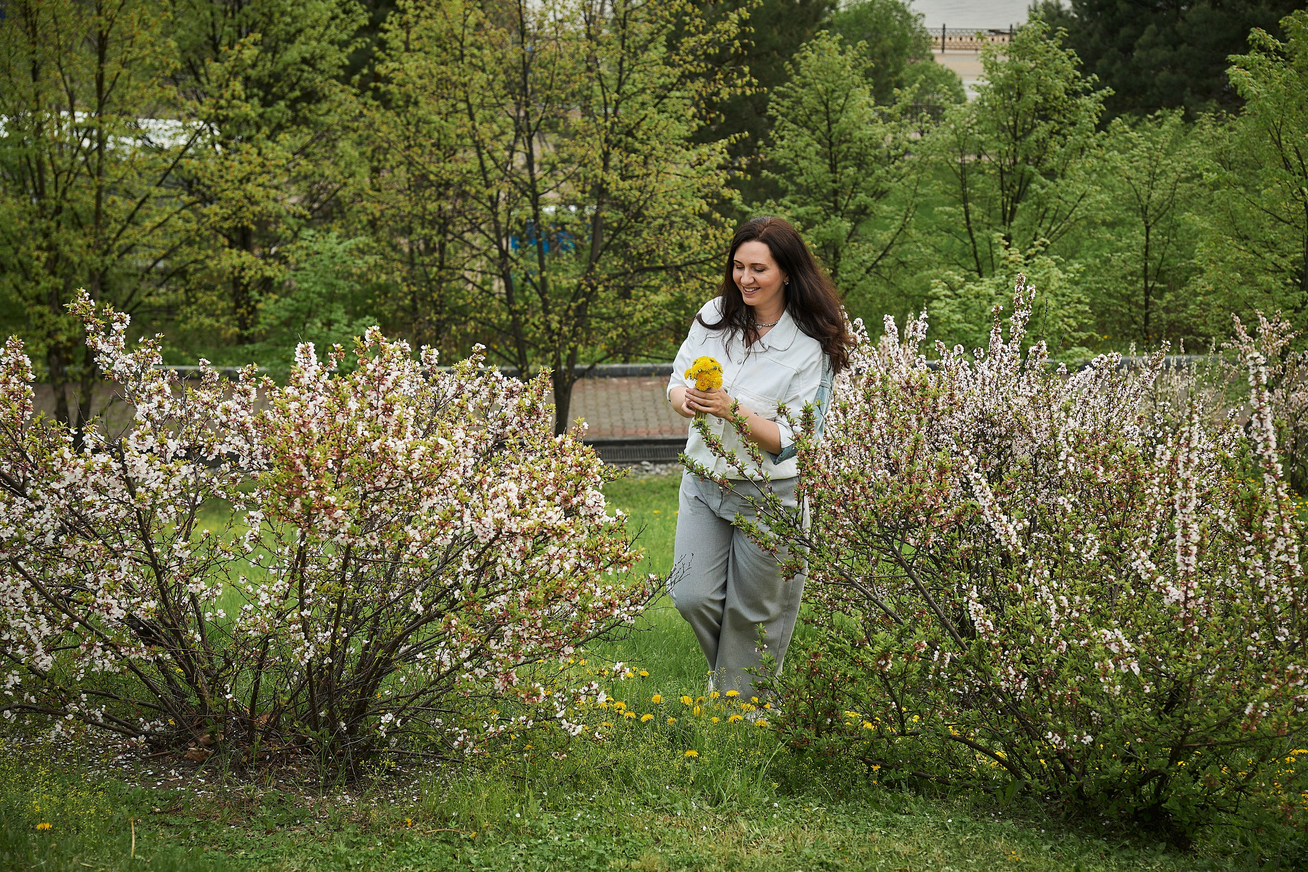 Прогулка в цветении. Анна Катасонова
