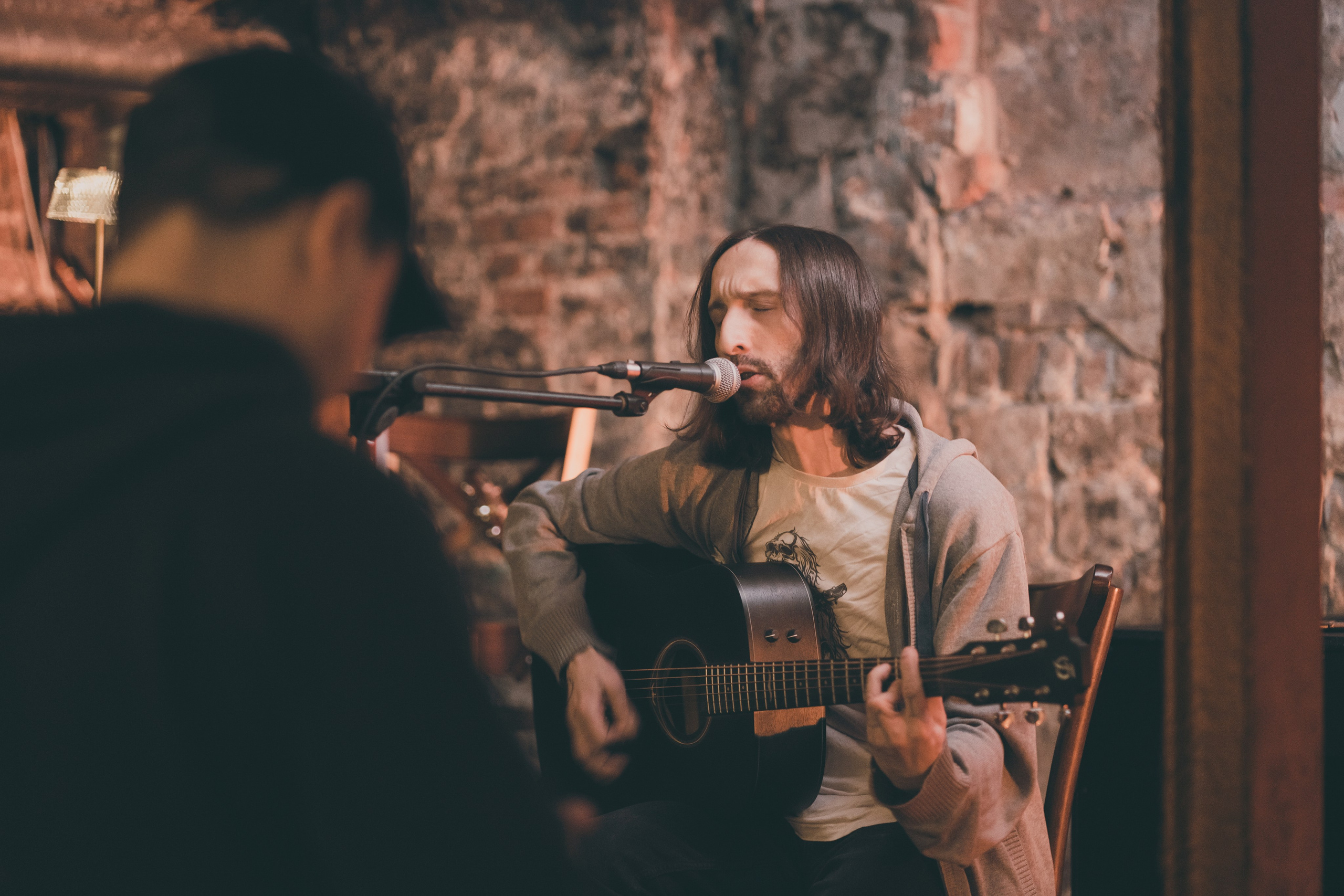 Презентация поэтического сборника. Творческие фотосессии в Москве. Фотоальбом лидера группы ЯЛО