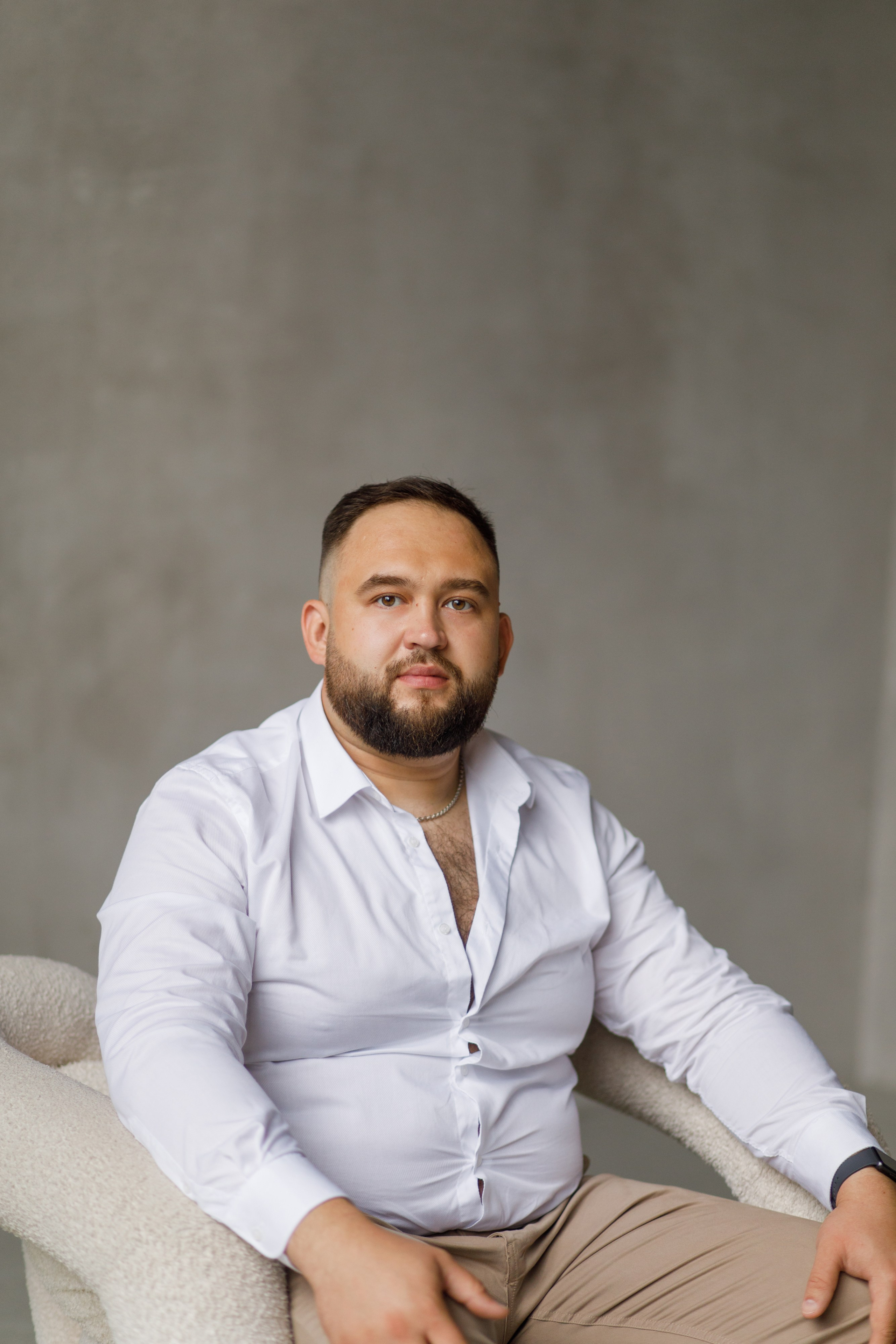 Семейная фотосессия в студии 2 года Валерии. Фотограф в Уфе Ирина Идрисова