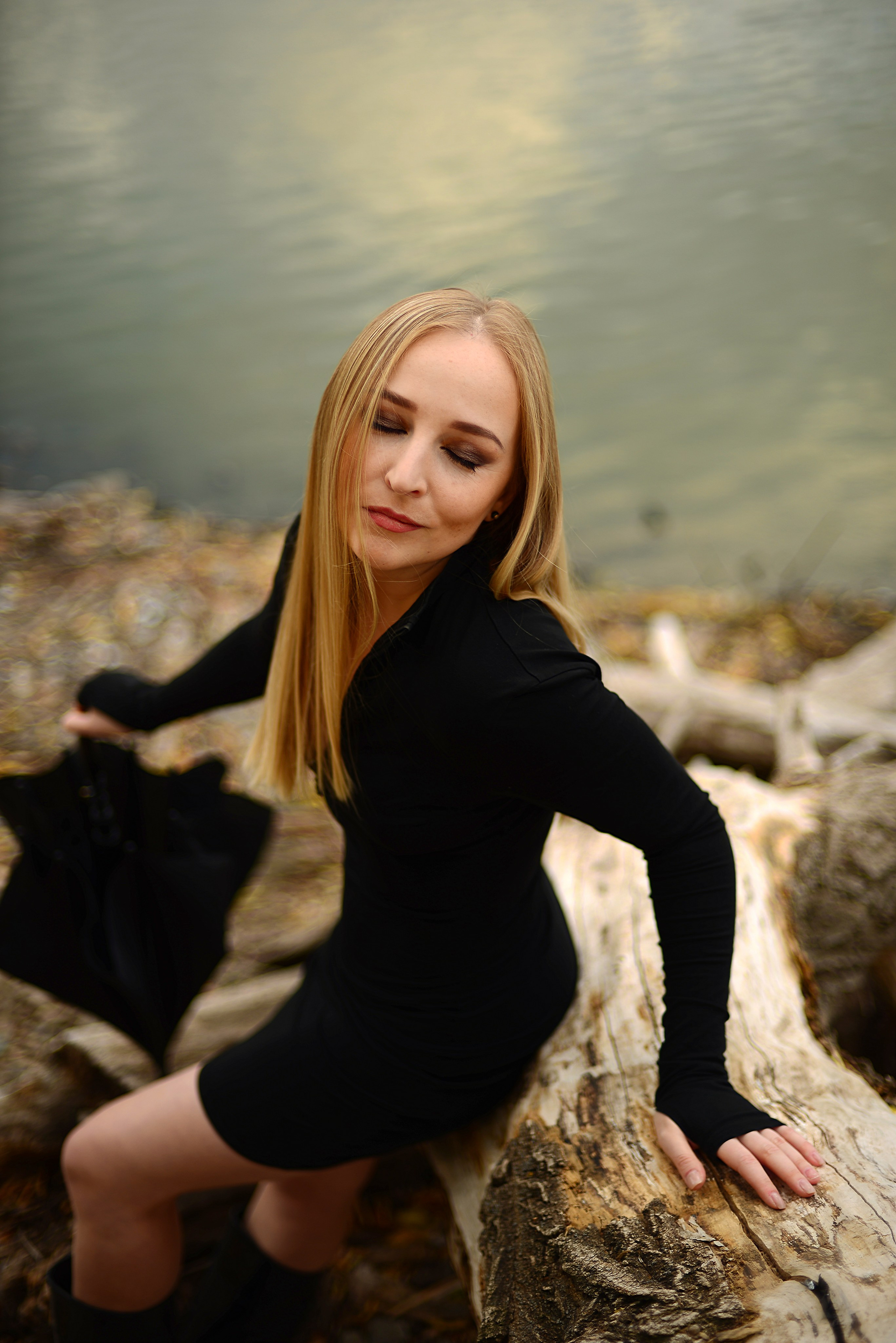 Осенняя фотосессия с зонтиком на Луганском море. Кристина Зуенкова. Фотограф в Луганске