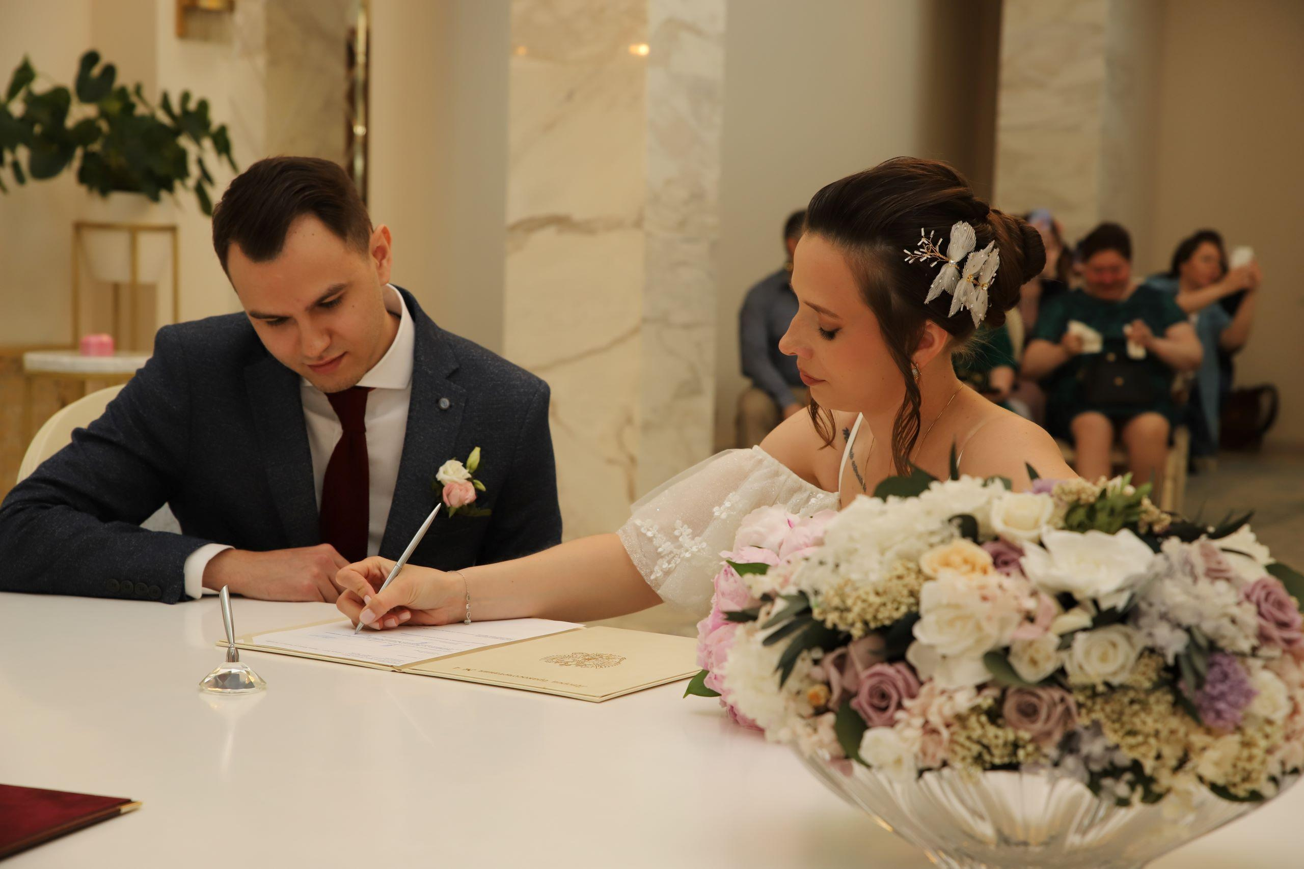 Свадебный фотограф Москва, фотограф на свадьбу, свадебная фотосессия, фотосессия свадебная прогулка, фотосессия love story