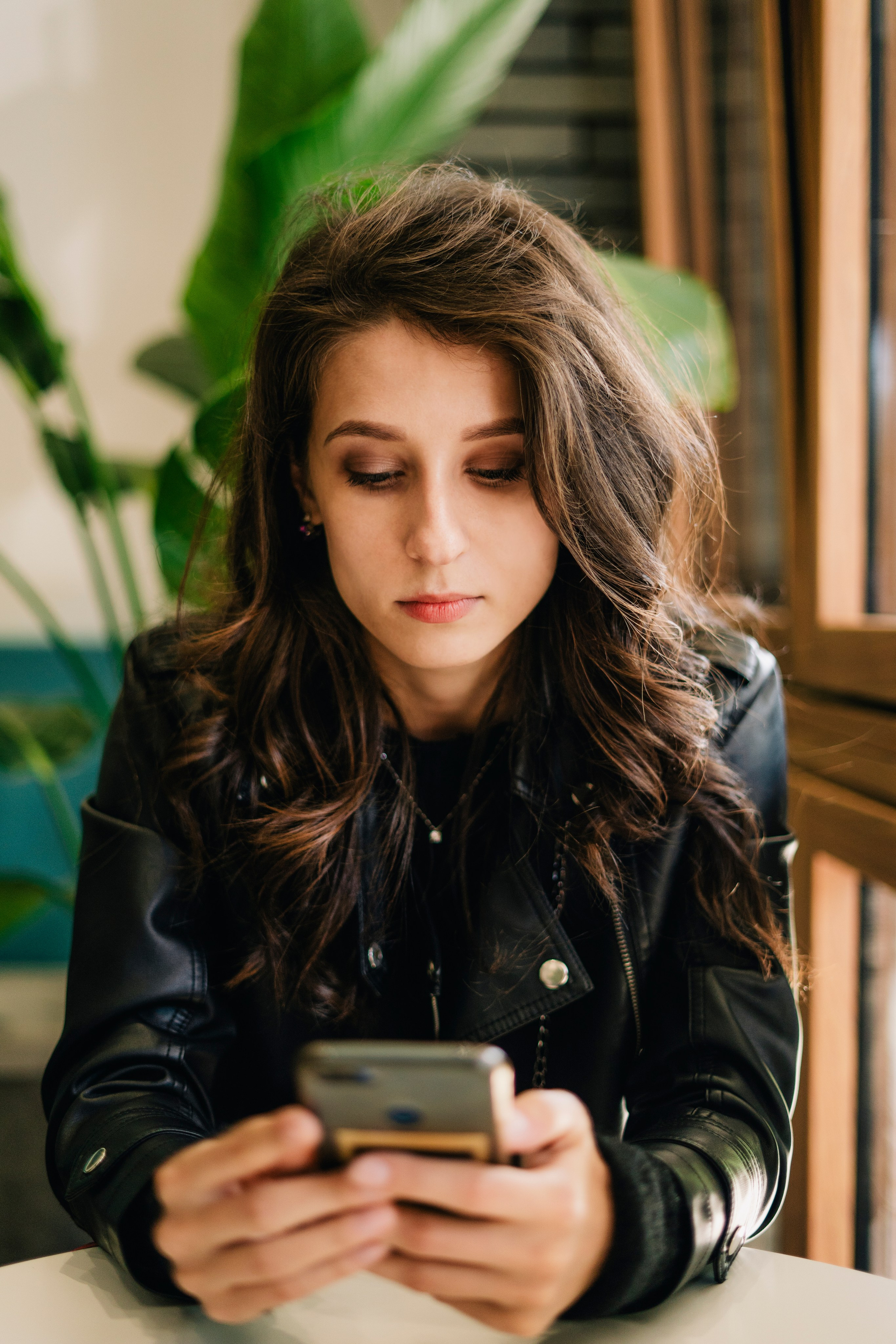 J. Репортажный и свадебный фотограф Роман Яшкильдин