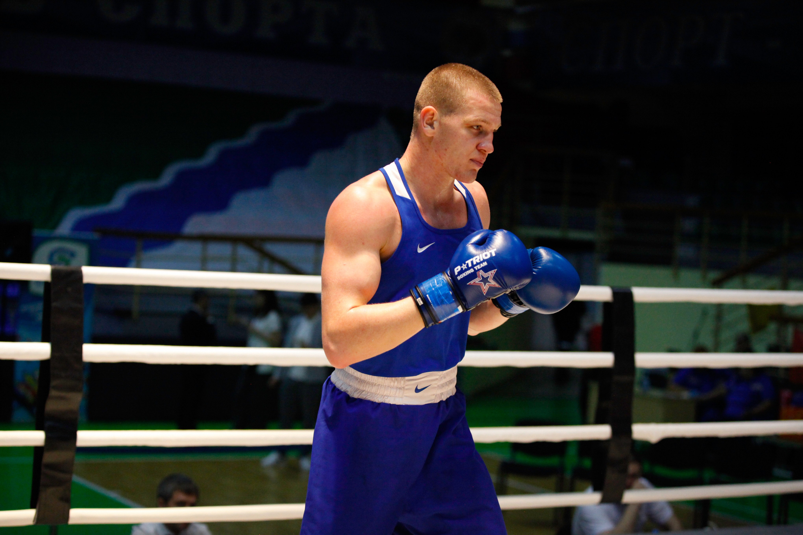 БОКС. Фото. Спортивный фотограф, трансляция, звук и свет в Новосибирске