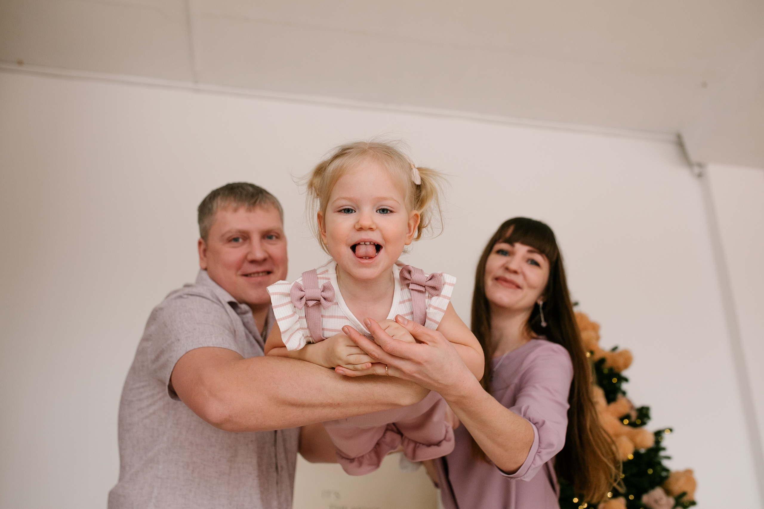 Новый год Ксюшеньки. Свадебный, семейный и детский фотограф в г. Абакан респ. Хакасия Любов