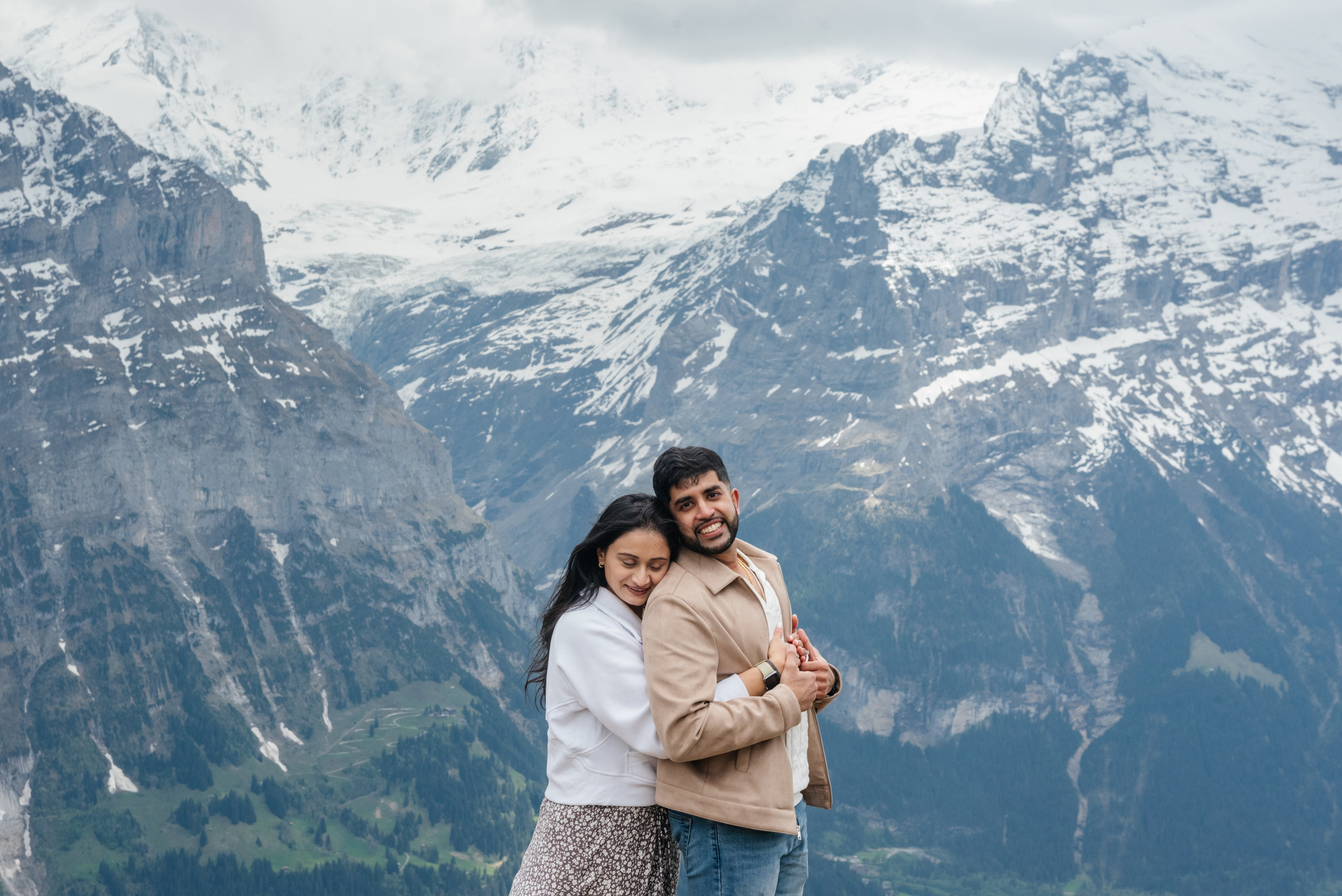 Bijal & Nihar (Grindelwald). Photographer in Interlaken area