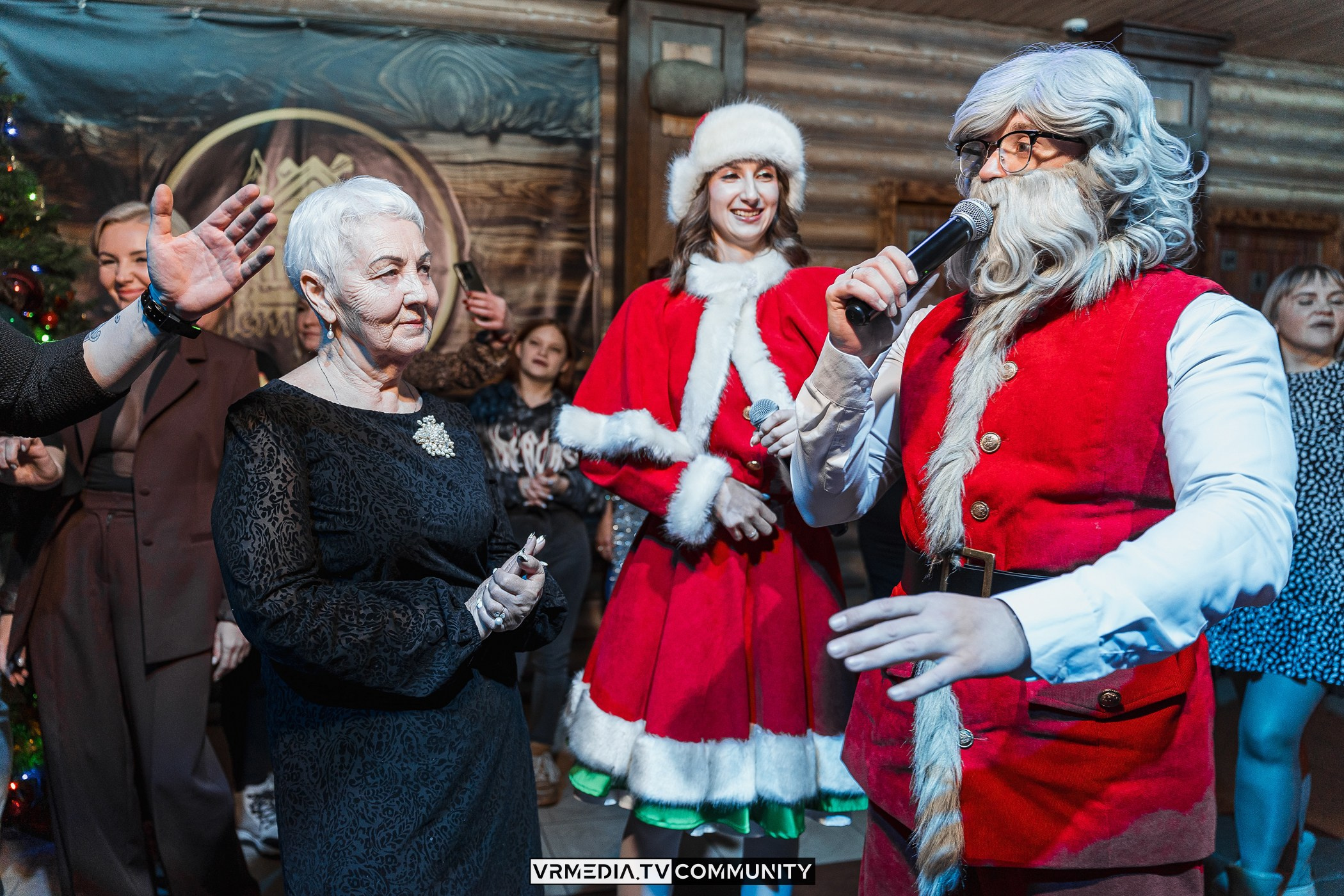 Новогодний вечер у «Петровича»