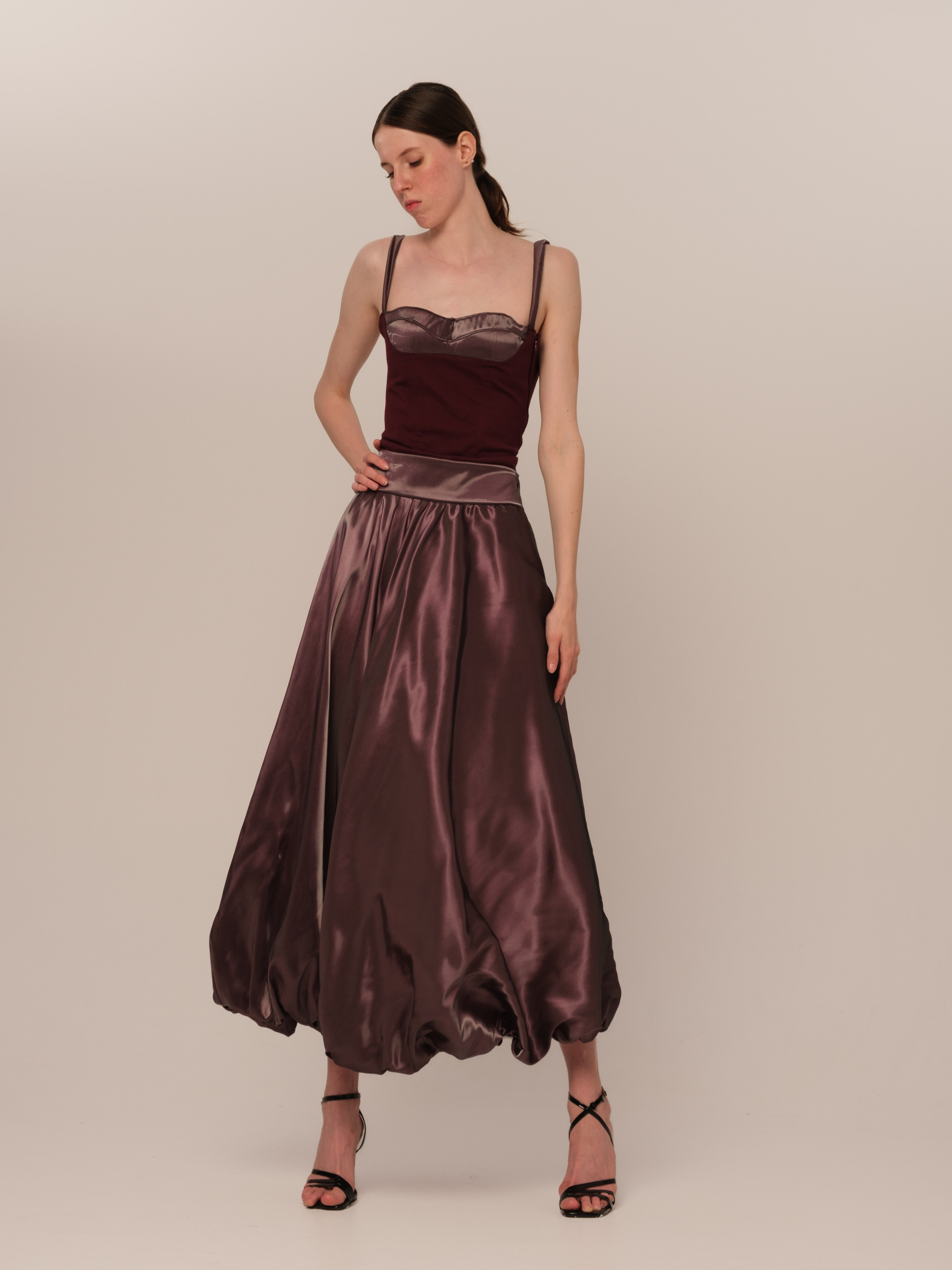 ZHAKOVA BRAND каталог. Мари — фотограф и видеограф из Москвы