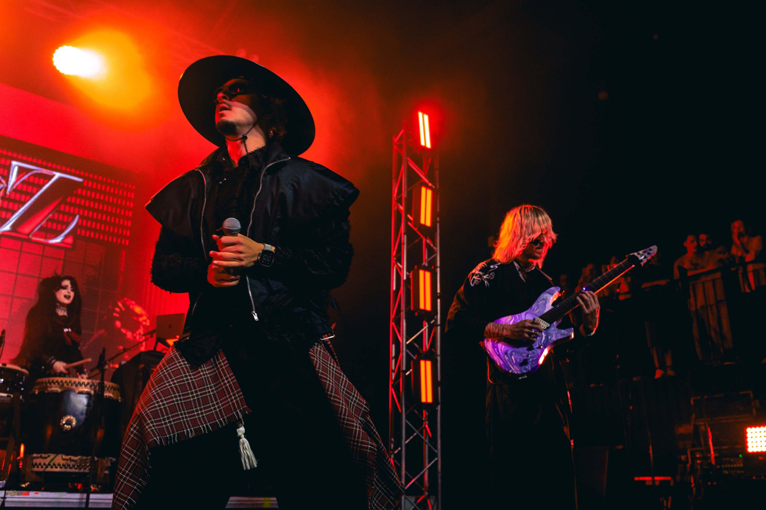 SQWOZ BAB. Фотограф из Санкт-Петербурга Валерия Ленских