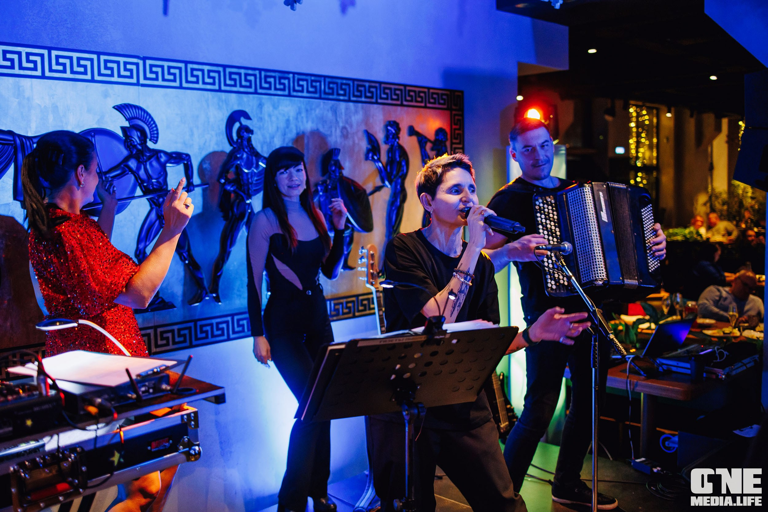 Клубный концерт в El Greco: Братья Грим. One Media Life: фоторепортажи, фотоотчеты с мероприятий и заведений