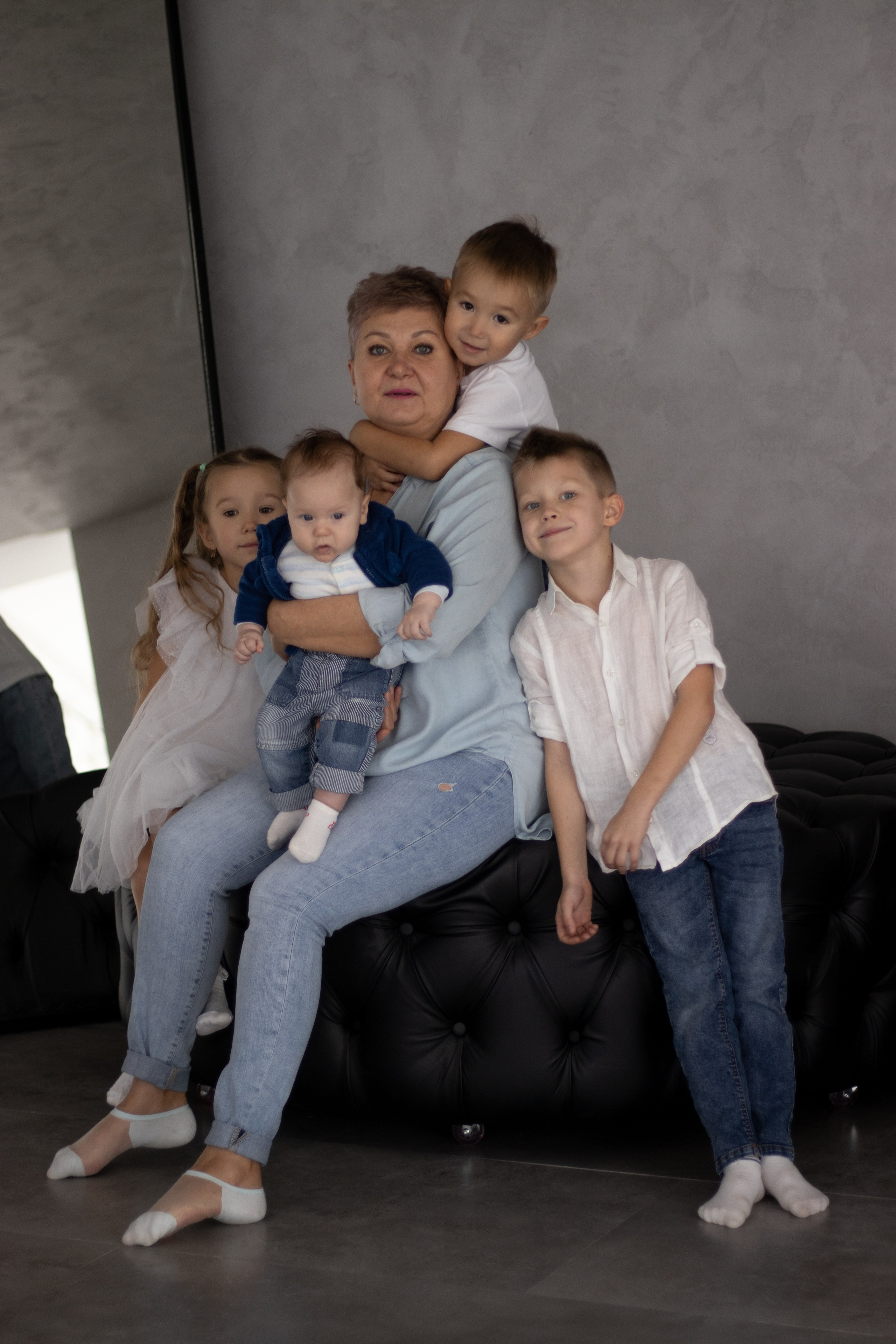 Студийная фотосессия. Фотограф в Астане, индивидуальная, семейная, домашняя фотосессия