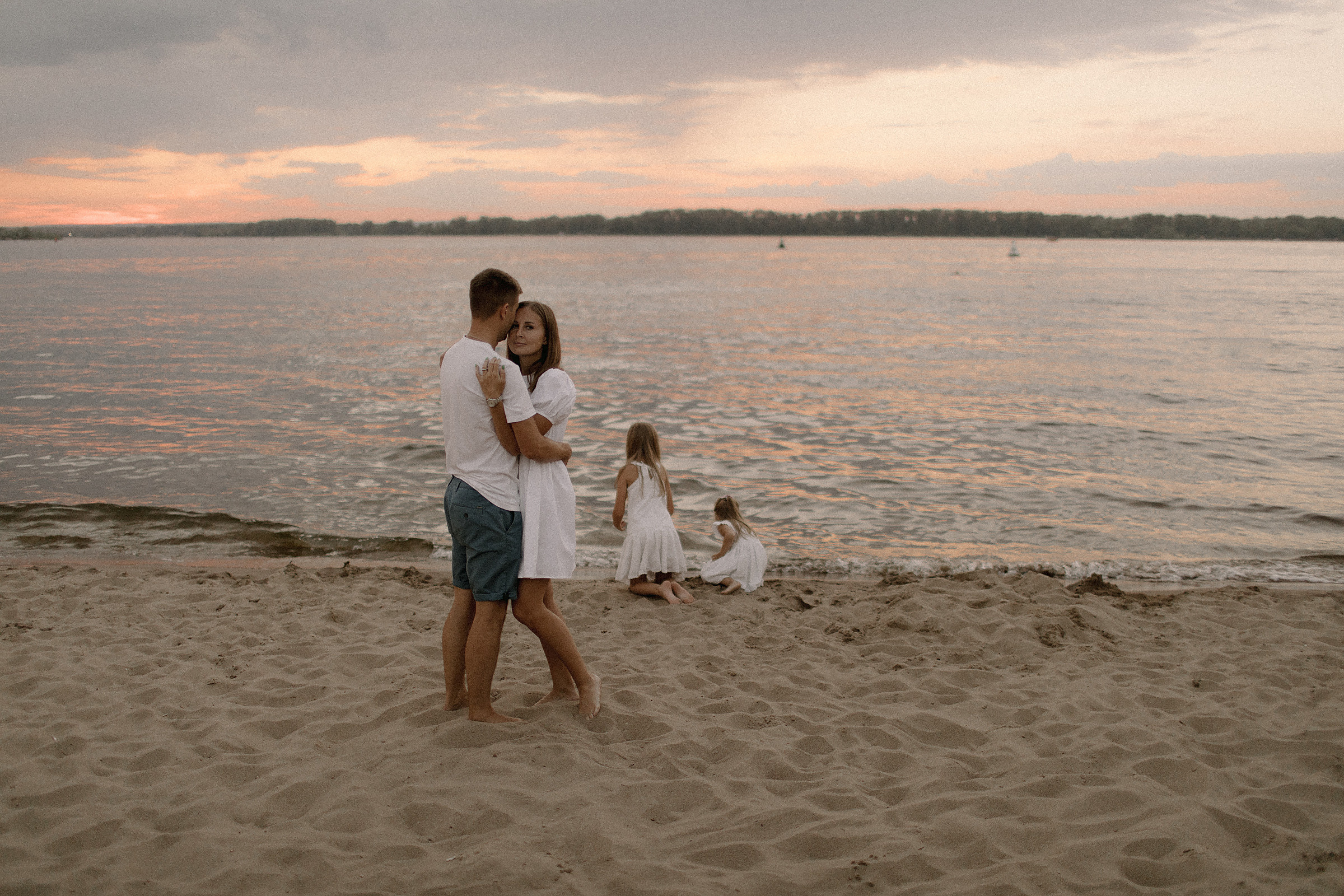 Ivan, Anna & daughters. Фотограф Ксения Дзюбак Самара-Москва