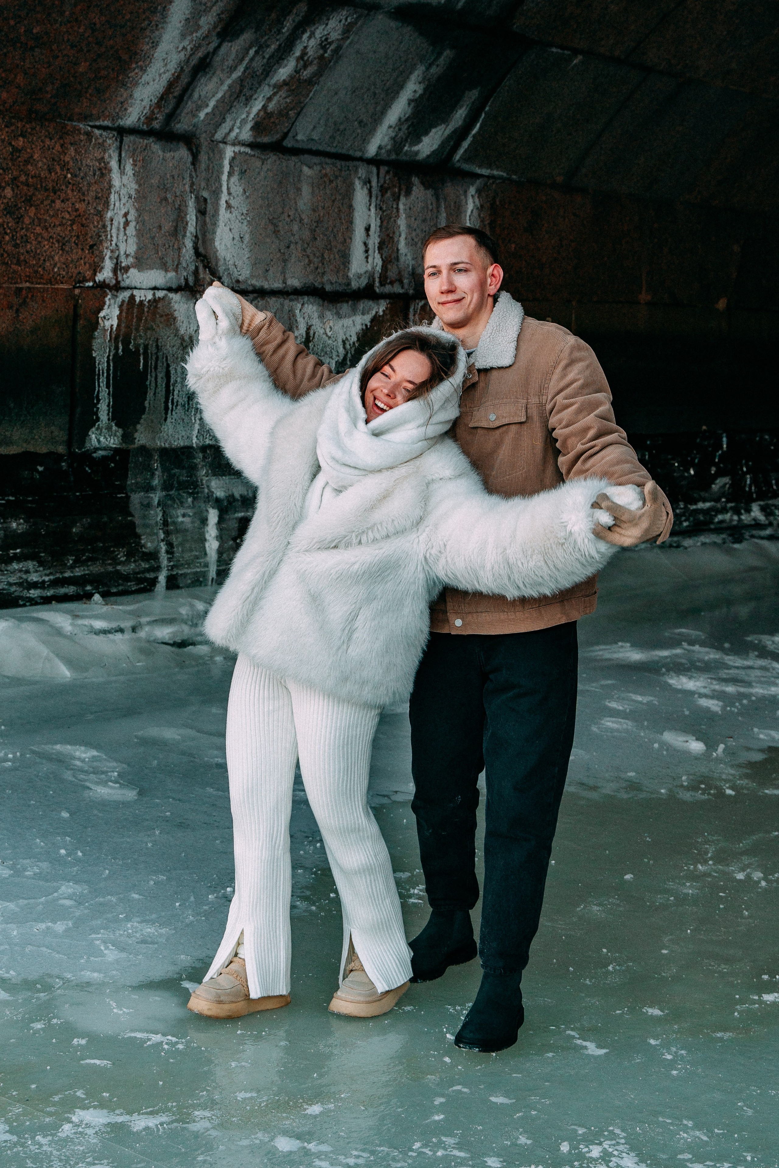 Лавстори на льду по рекам и каналам Санкт-Петербурга