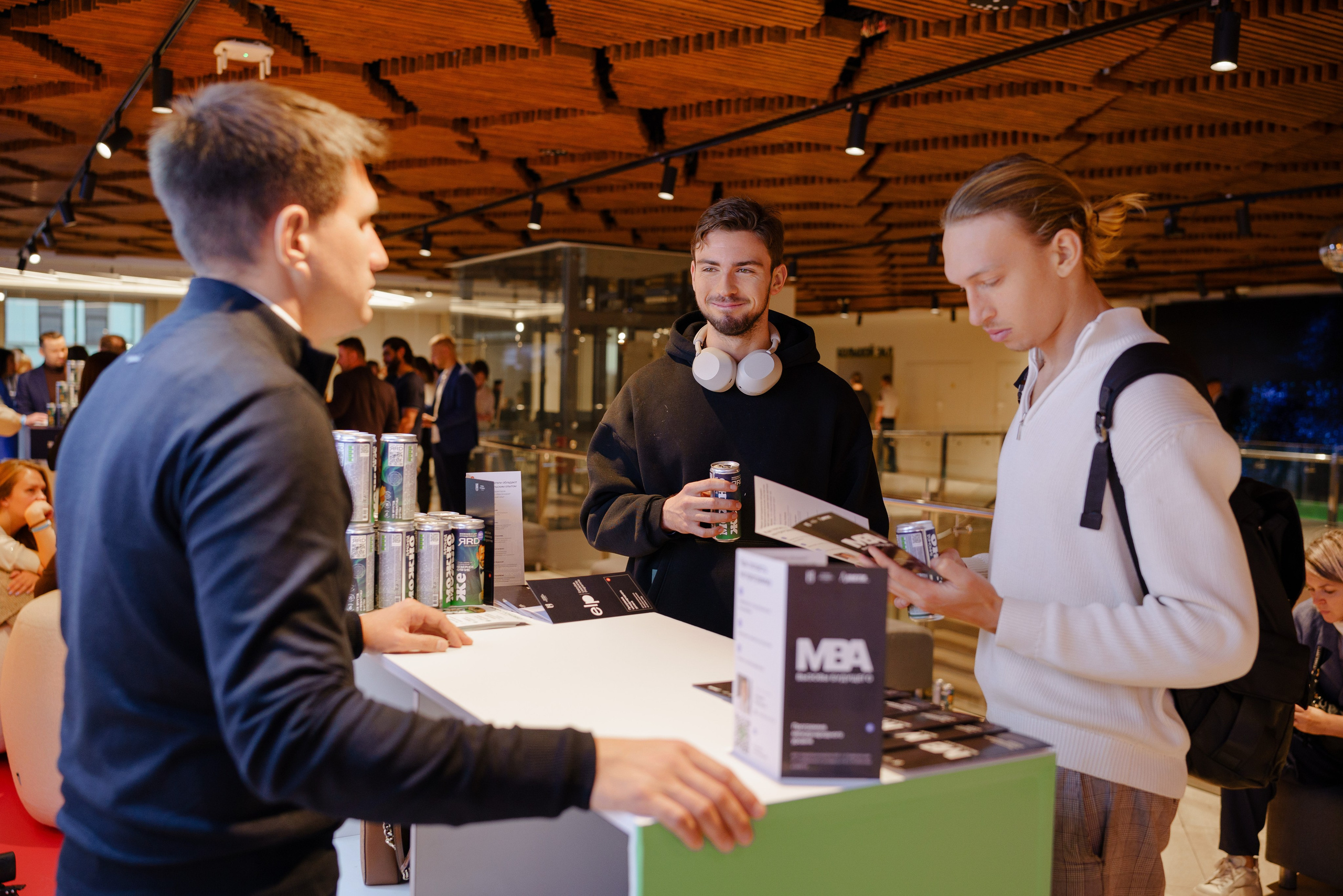Репортажный фотограф на конференцию в Москве. Репортажный фотограф в Москве Саша Дружинина