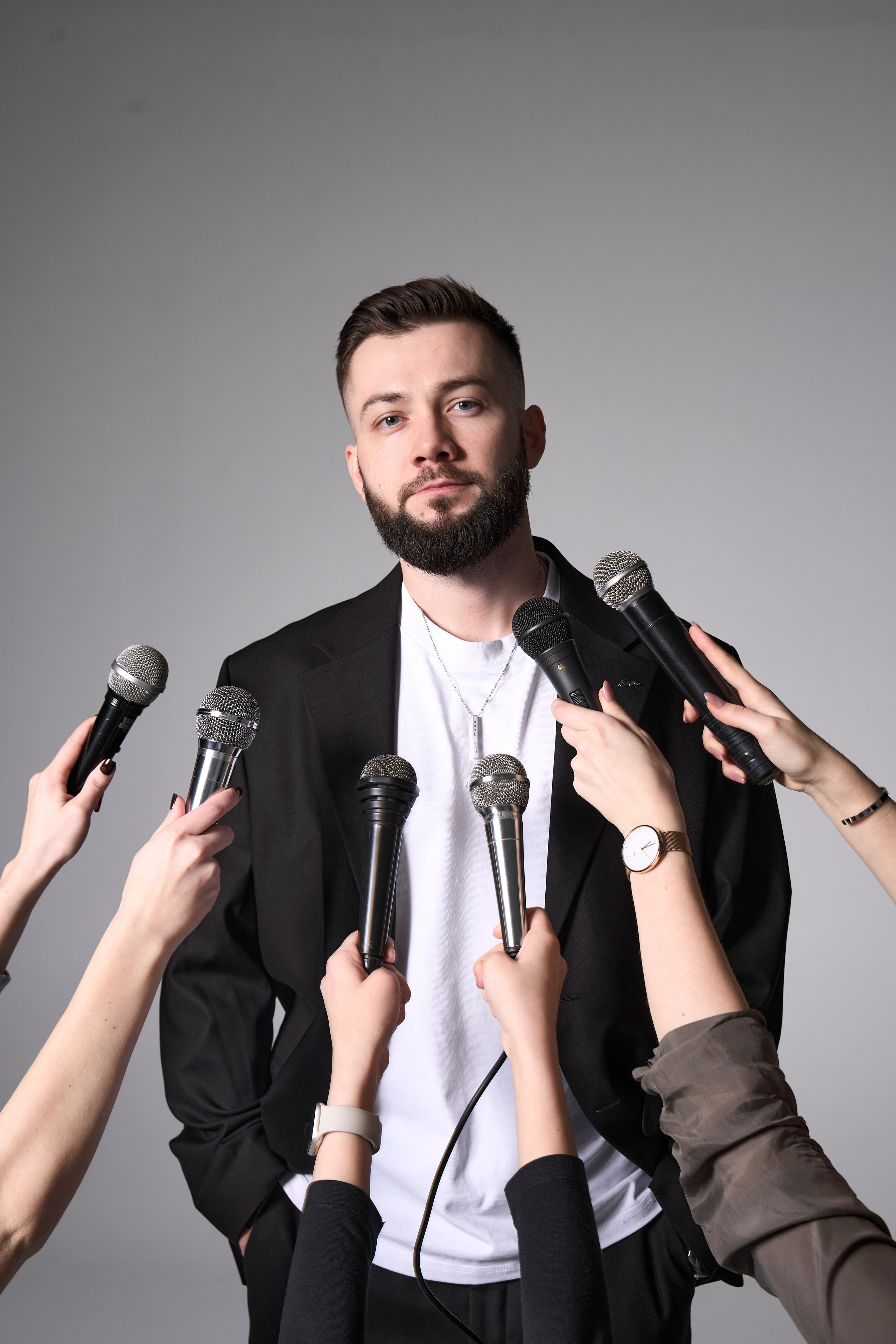 Саша. Главная