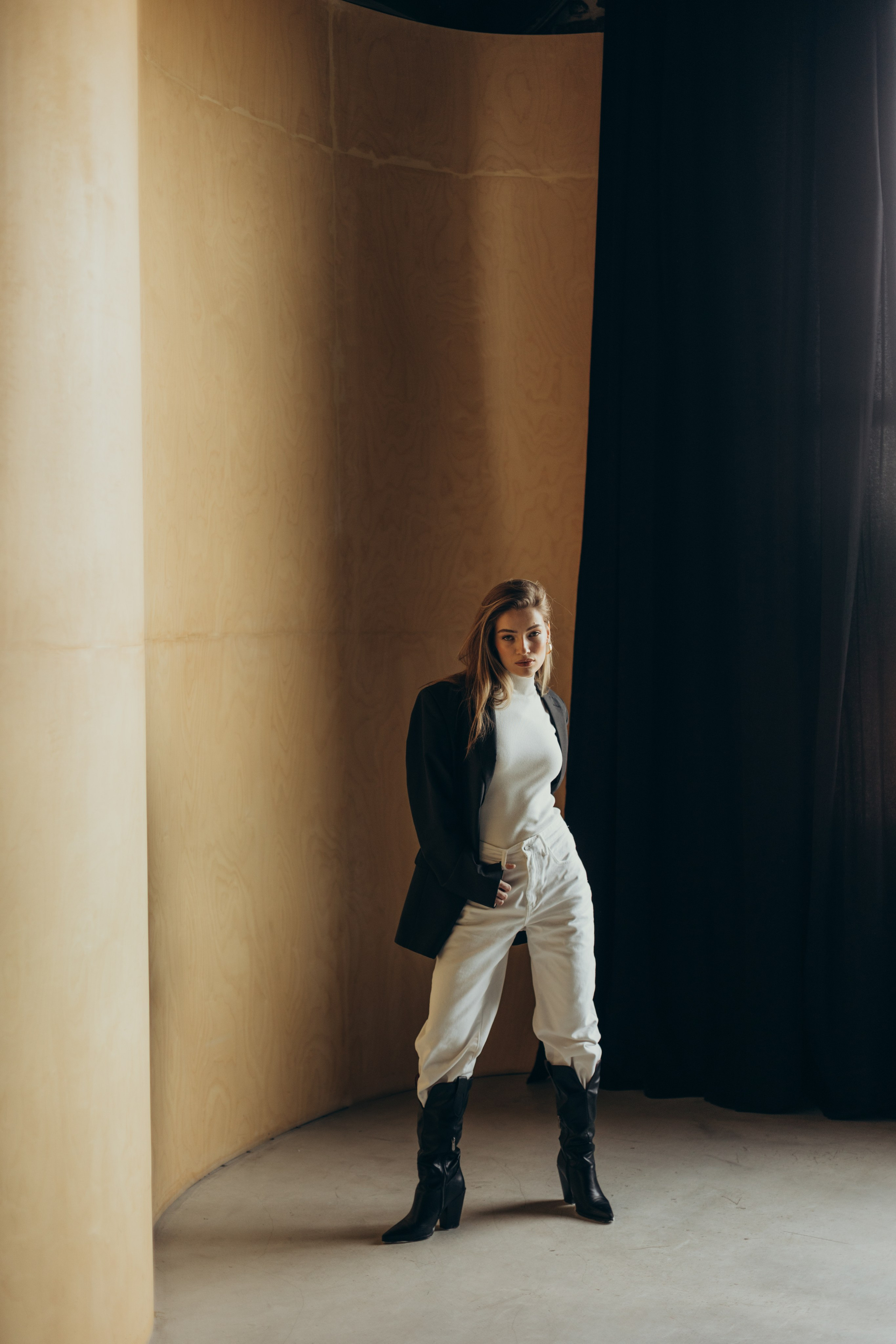 Брутальная женственность. Фотограф в Краснодаре Евгения Михаевич