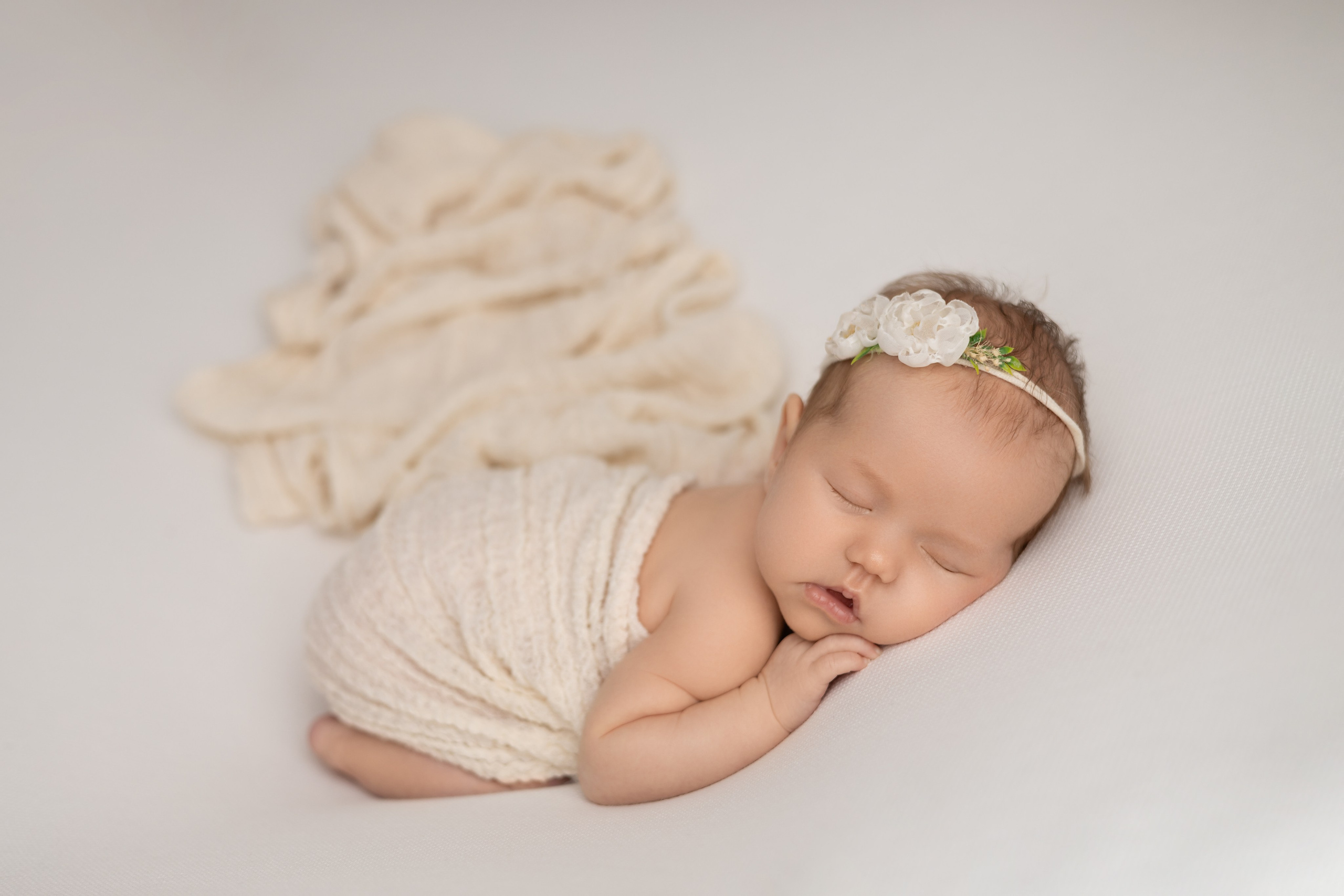 PH @newborn_elvina. Retoucher Aleksmokh