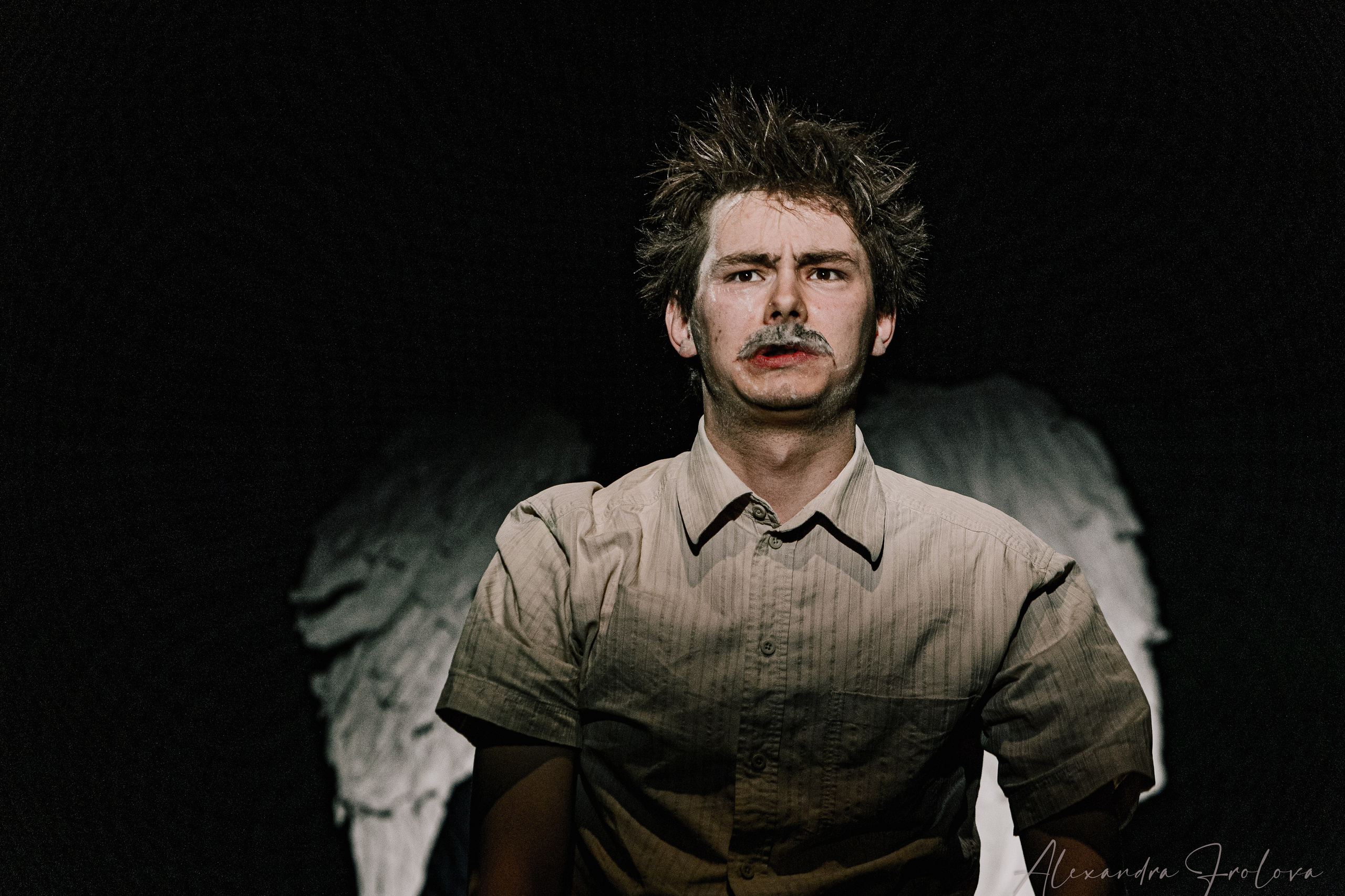 Школа для дураков. Мастерская О. Кудряшова. Александра, фотограф. Москва и выезды. Снимаю не просто образы — возвращаю ощущение себя через кадр