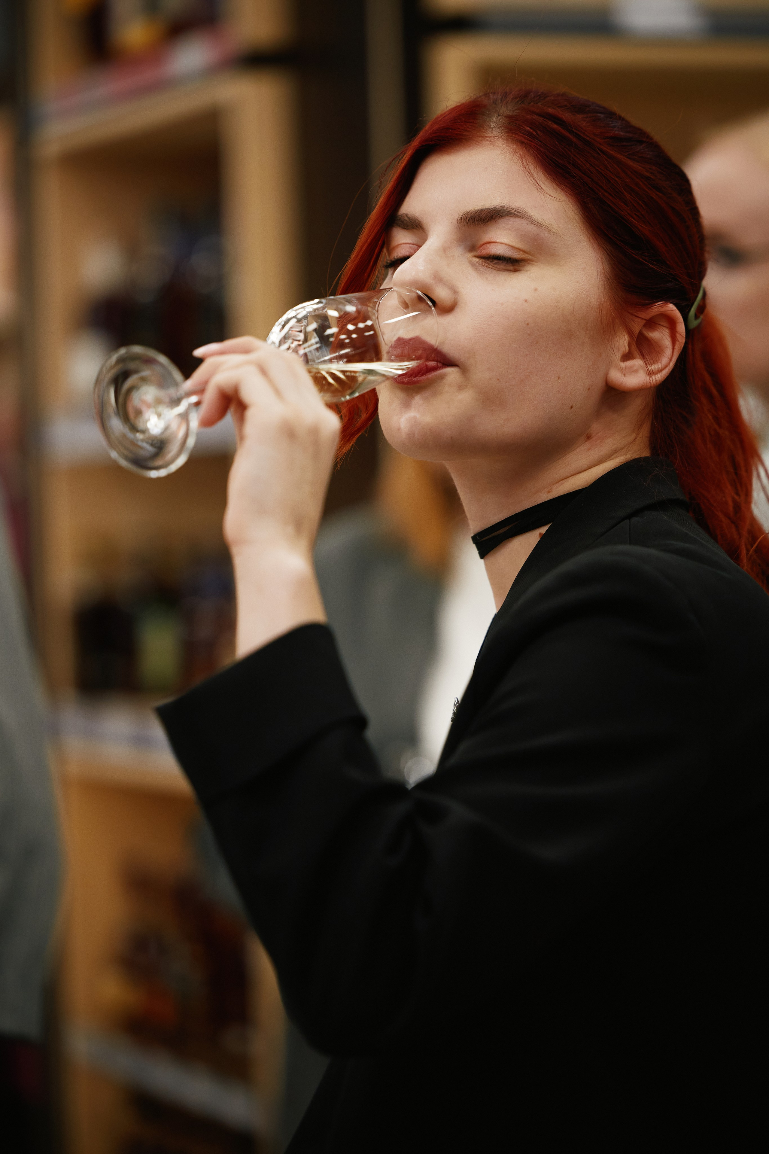 Иммерсивный спектакль в Винном клубе CHATEAU TAMAGNE 21.05. Свадебный репортажный фотограф краснодар максим дремов дрёмов фотосессия студия цена