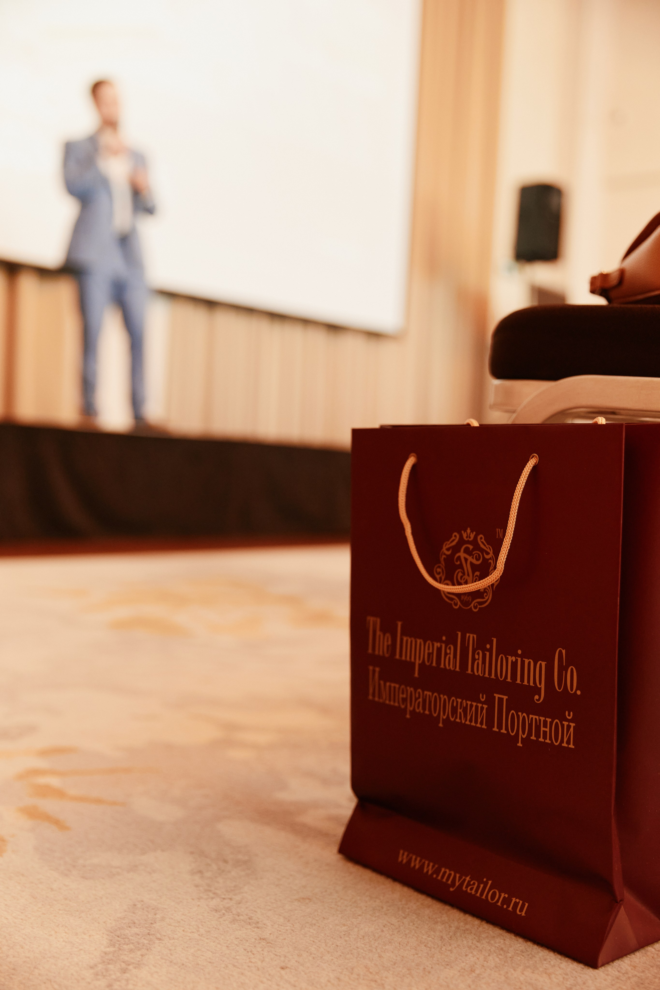 Форум Бизнес-тренды 2025 в Marriott Hotel 28.04. Свадебный репортажный фотограф краснодар максим дремов дрёмов фотосессия студия цена