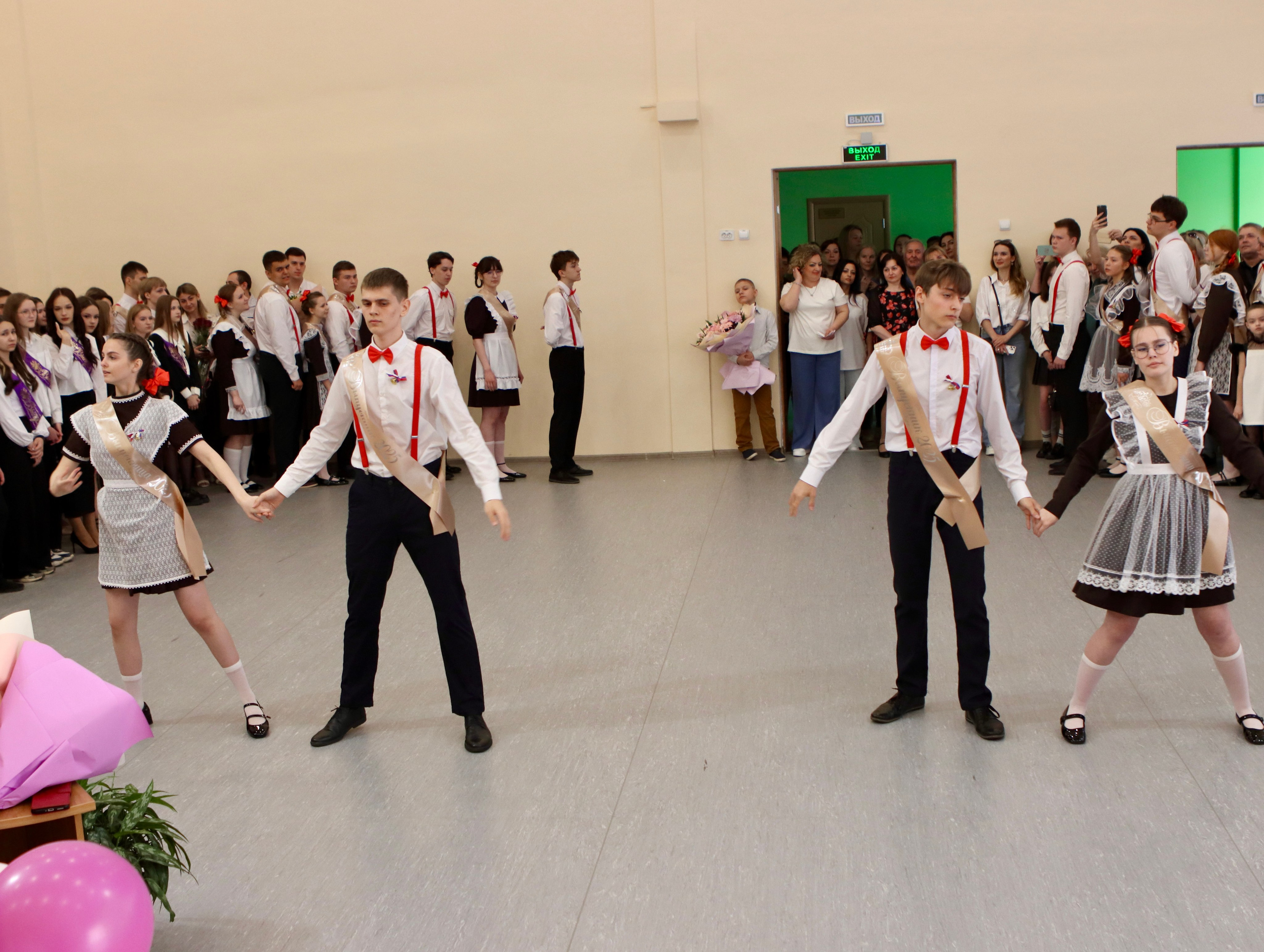 Школьный выпускной. Фотограф в Курске Смирнов Евгений