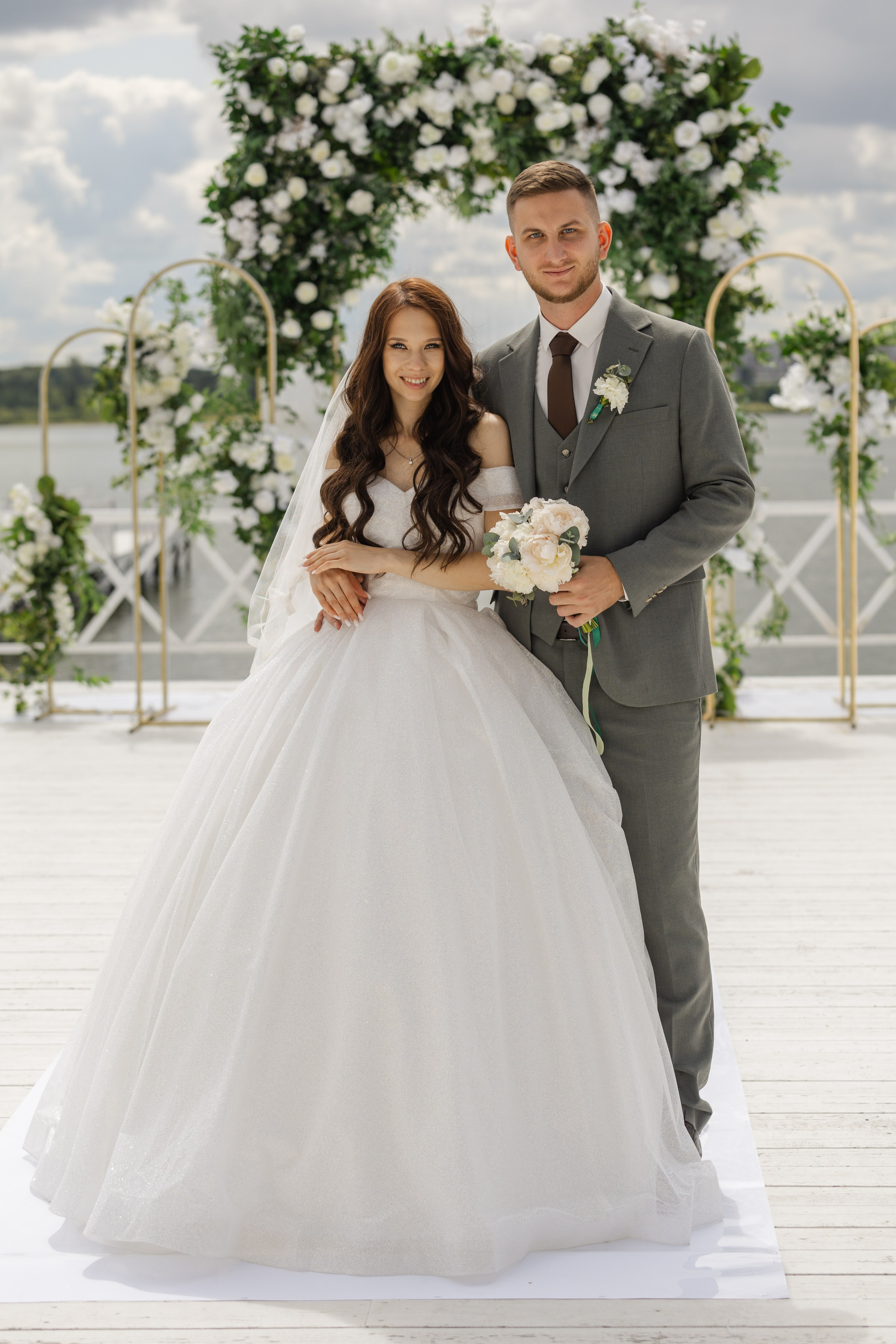 Саша и Алина. Главная