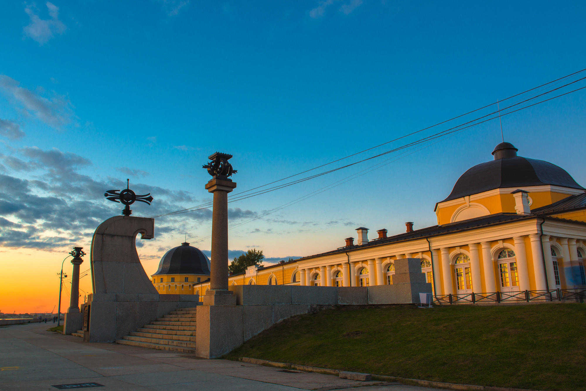 Архангельск на закате солнца