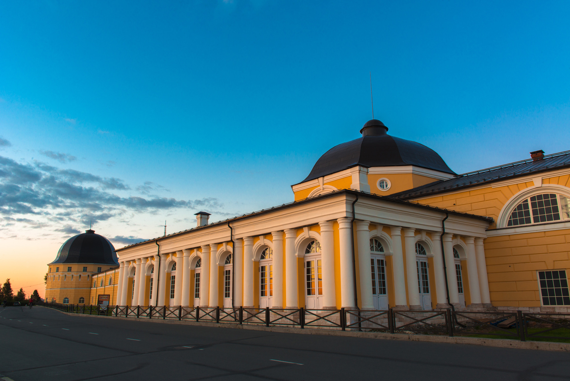 Архангельск на закате солнца