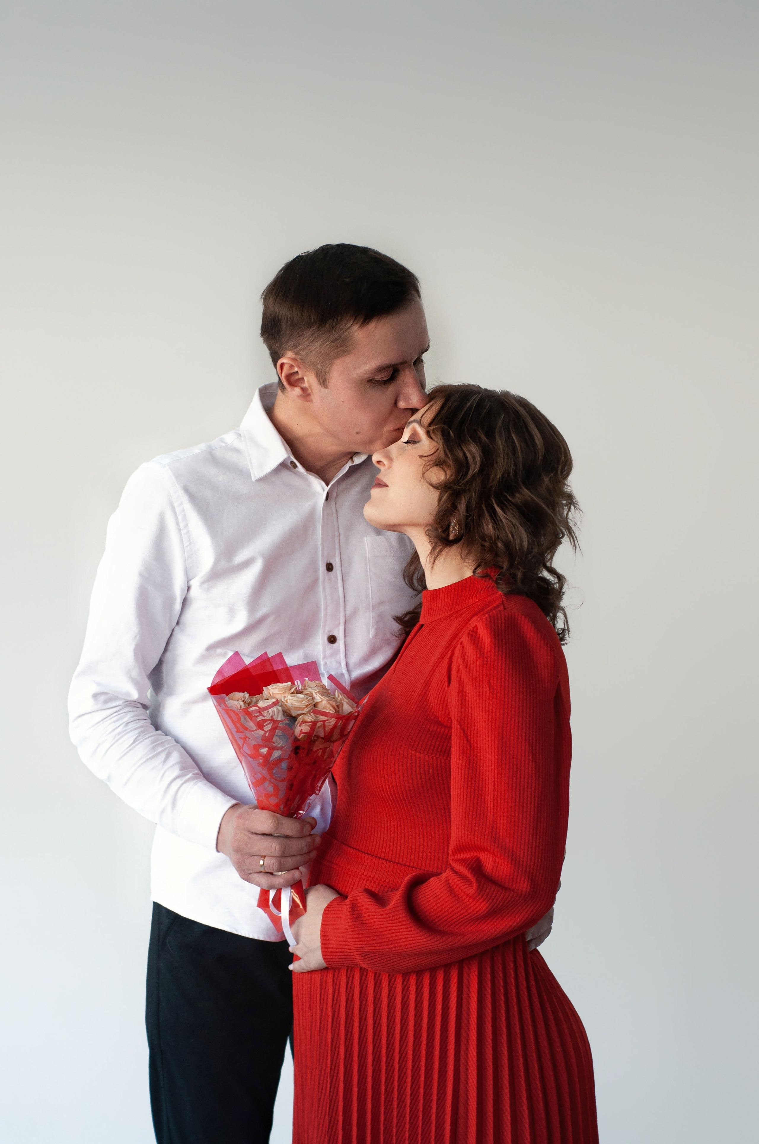 Алина с мужем. Семейный и свадебный фотограф Галина Абакумова, фотосессии в Белгороде