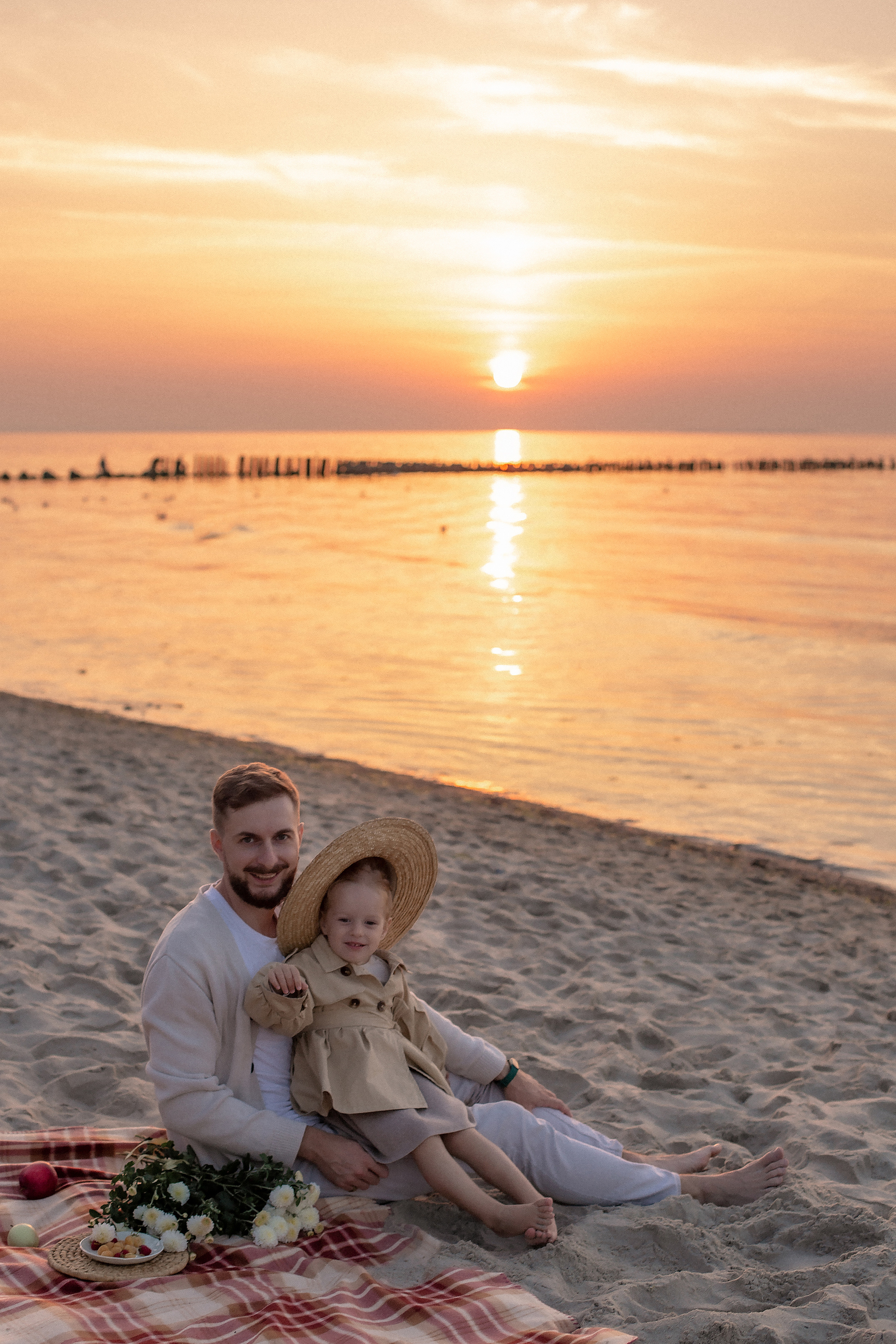 Вера, Дима и Лилия. Закат в Зеленоградске. Фотограф в Калининграде Решетникова Алина