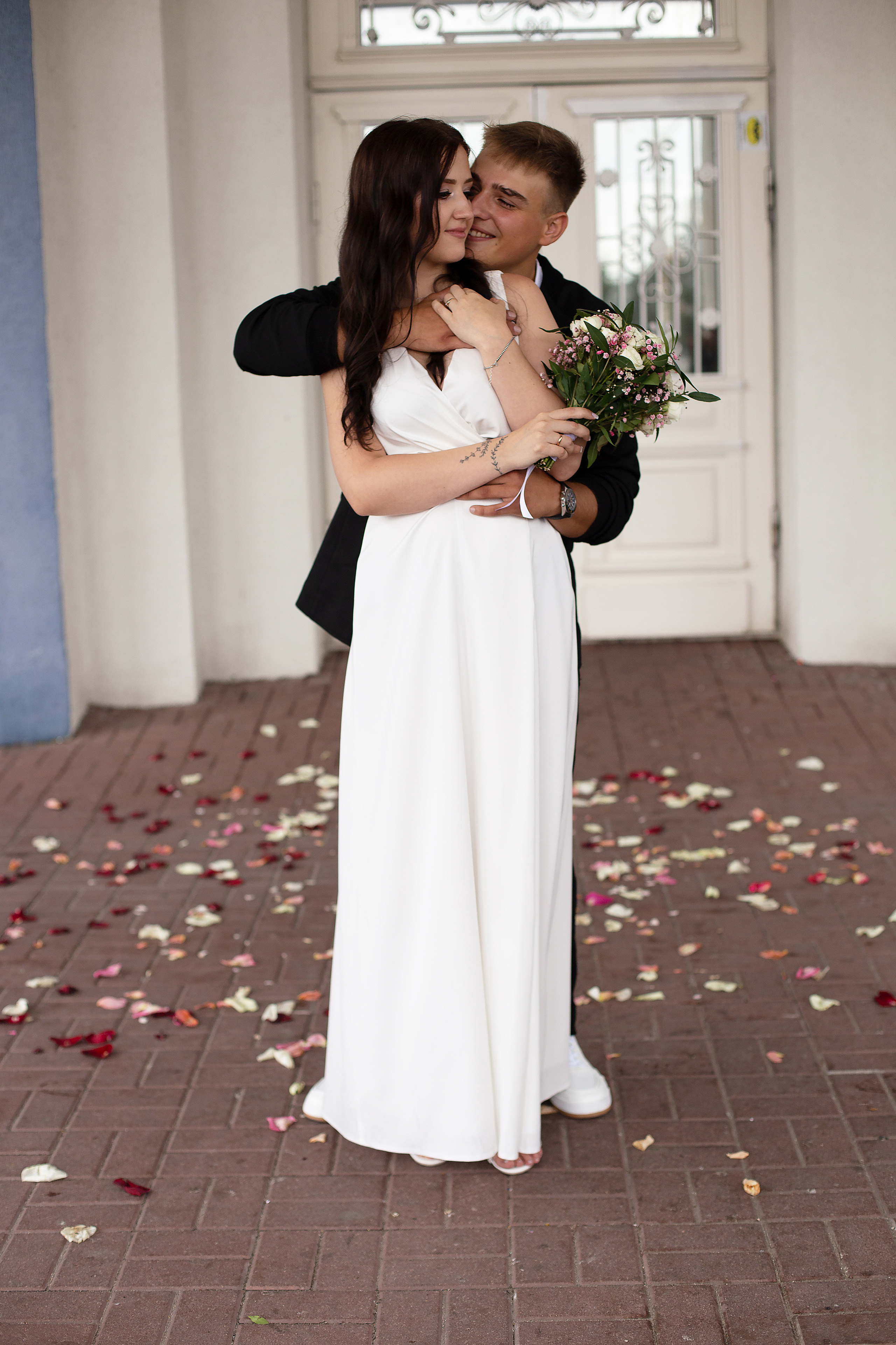 Эвелина и Георгий. В загсе. Фотограф в Калининграде Решетникова Алина