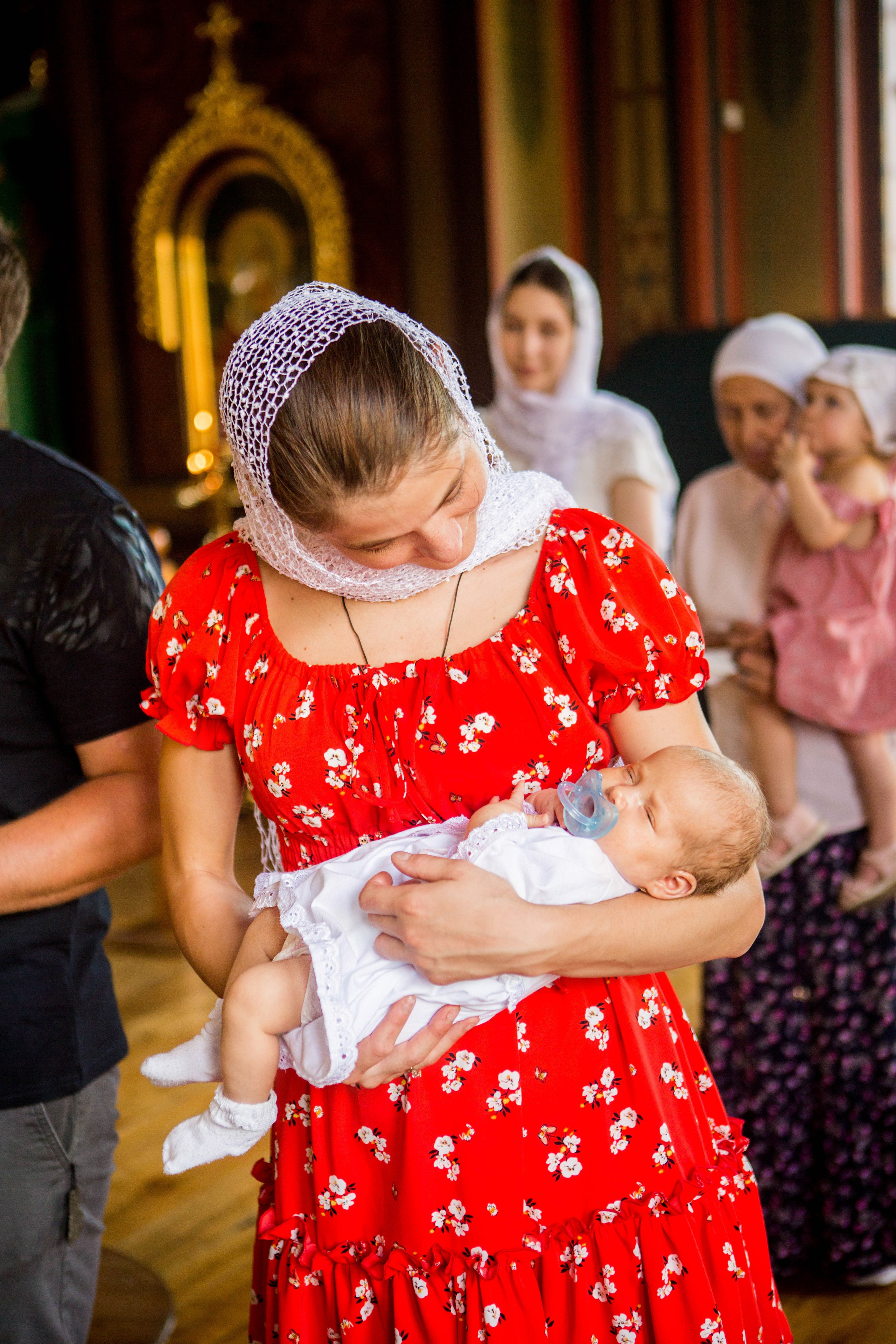 Крещение Надежды. Свято-Троицкий собор. Свадебный семейный и детский фотограф в Краснодаре Карина Федоровская