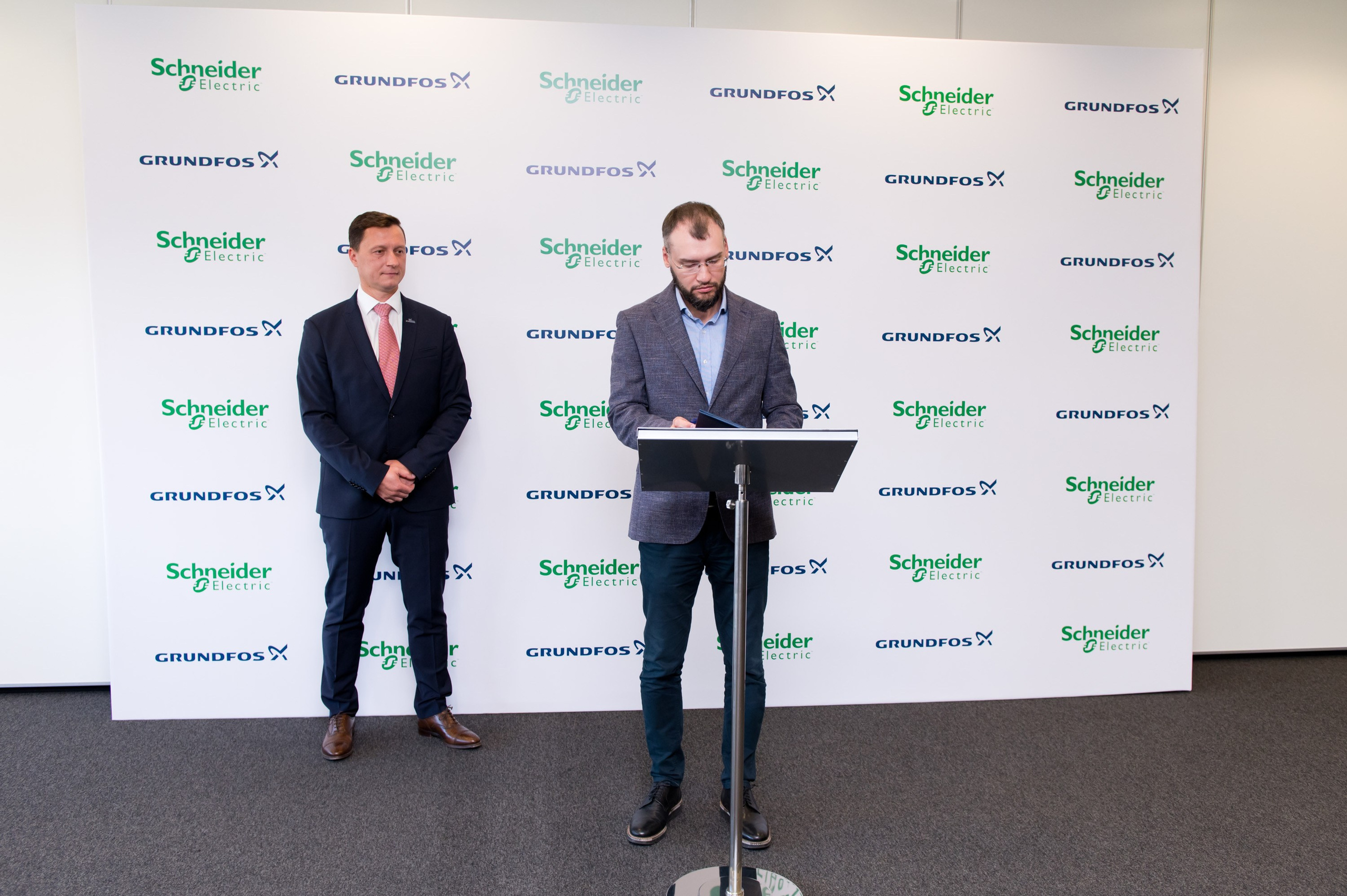 Производство Grundfos. Репортажный фотограф и видеограф Слава Думчев. Тимбилдинги, отчетники, корпоративы