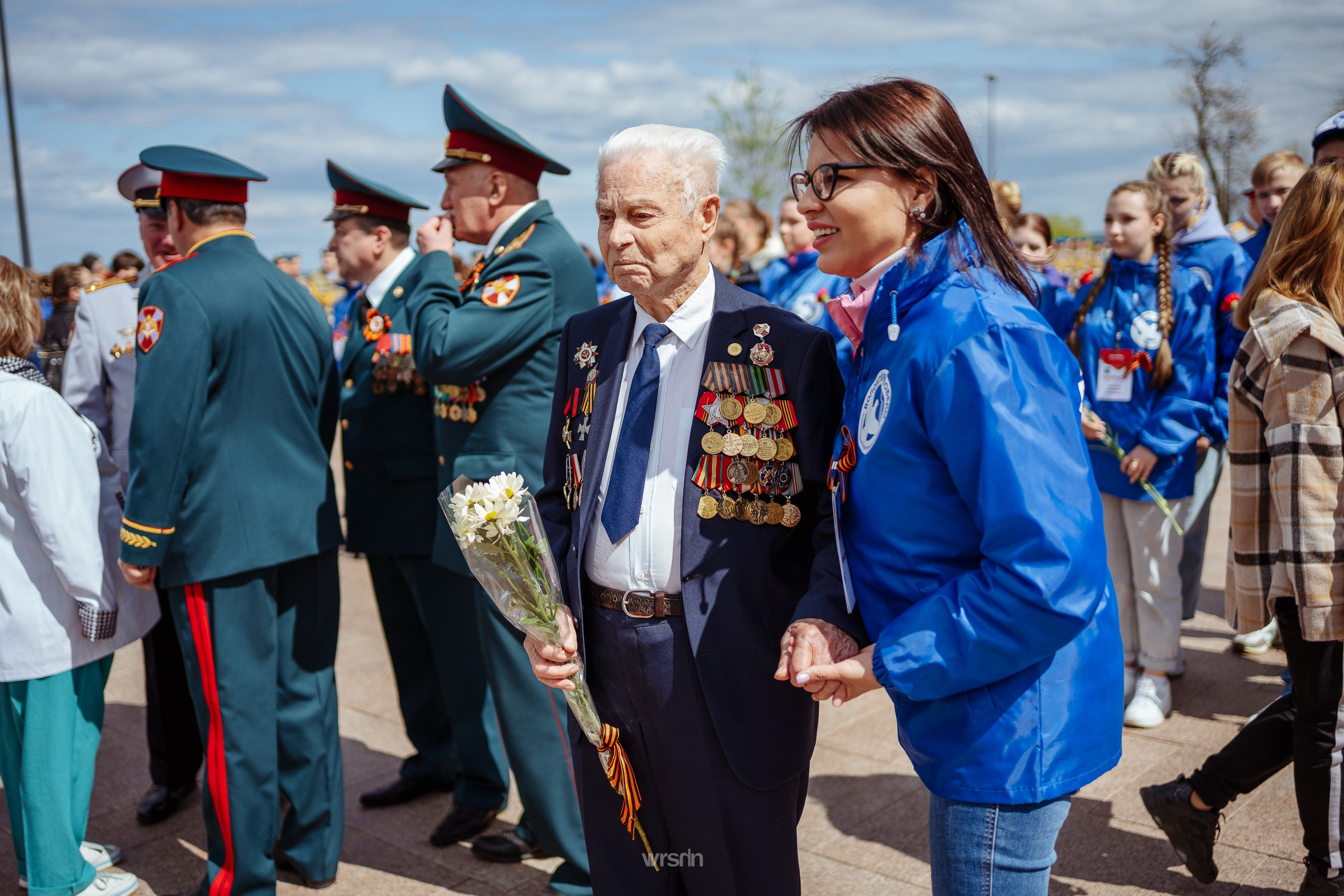 9 мая · Волонтеры Победы. Владимир Вершинин, тот самый свадебный видеограф