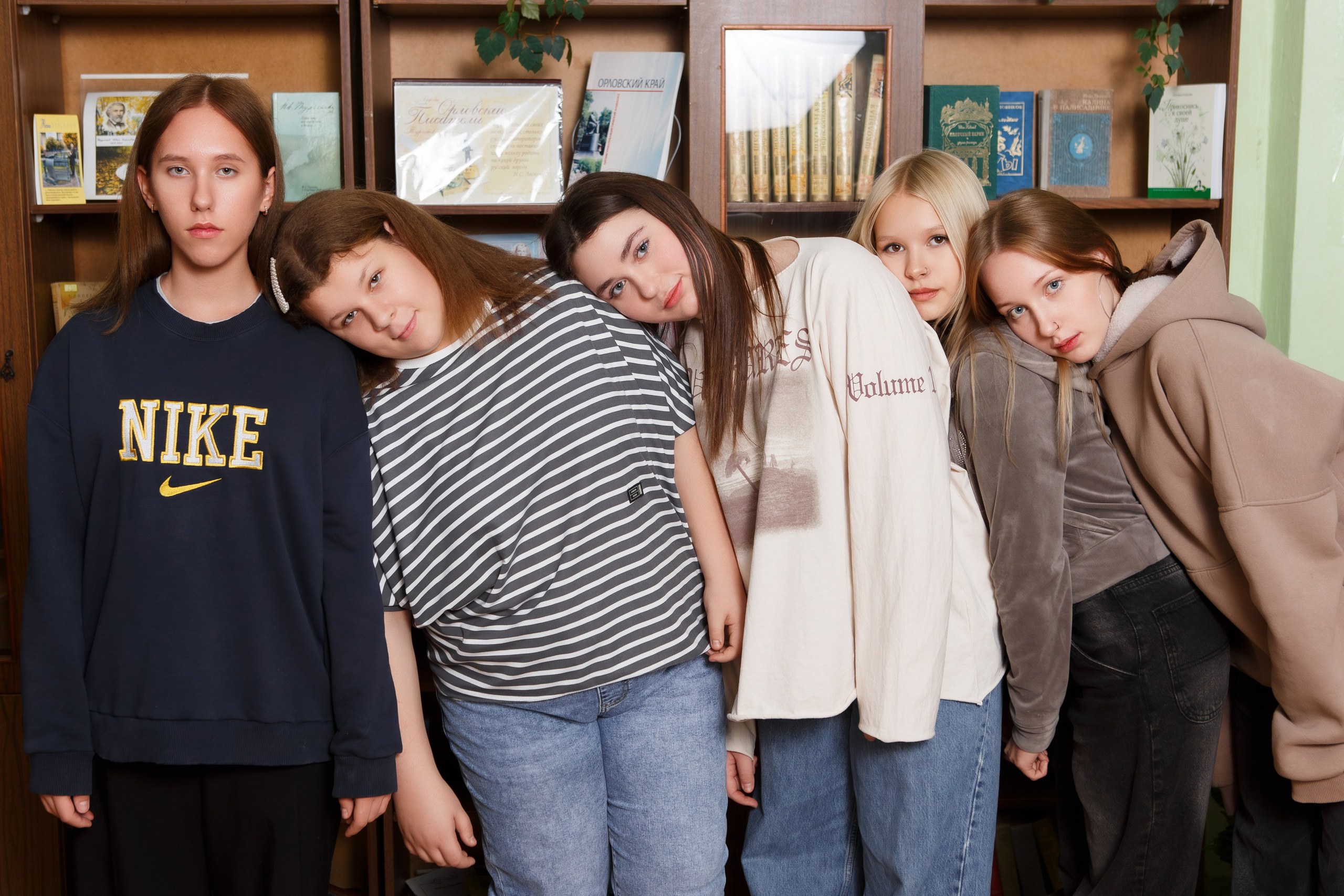 ФОТОСЕССИЯ ДЛЯ 9 КЛАССА «ГИМНАЗИЯ». ТВОЙ АЛЬБОМ / ТВОИ ПРАВИЛА