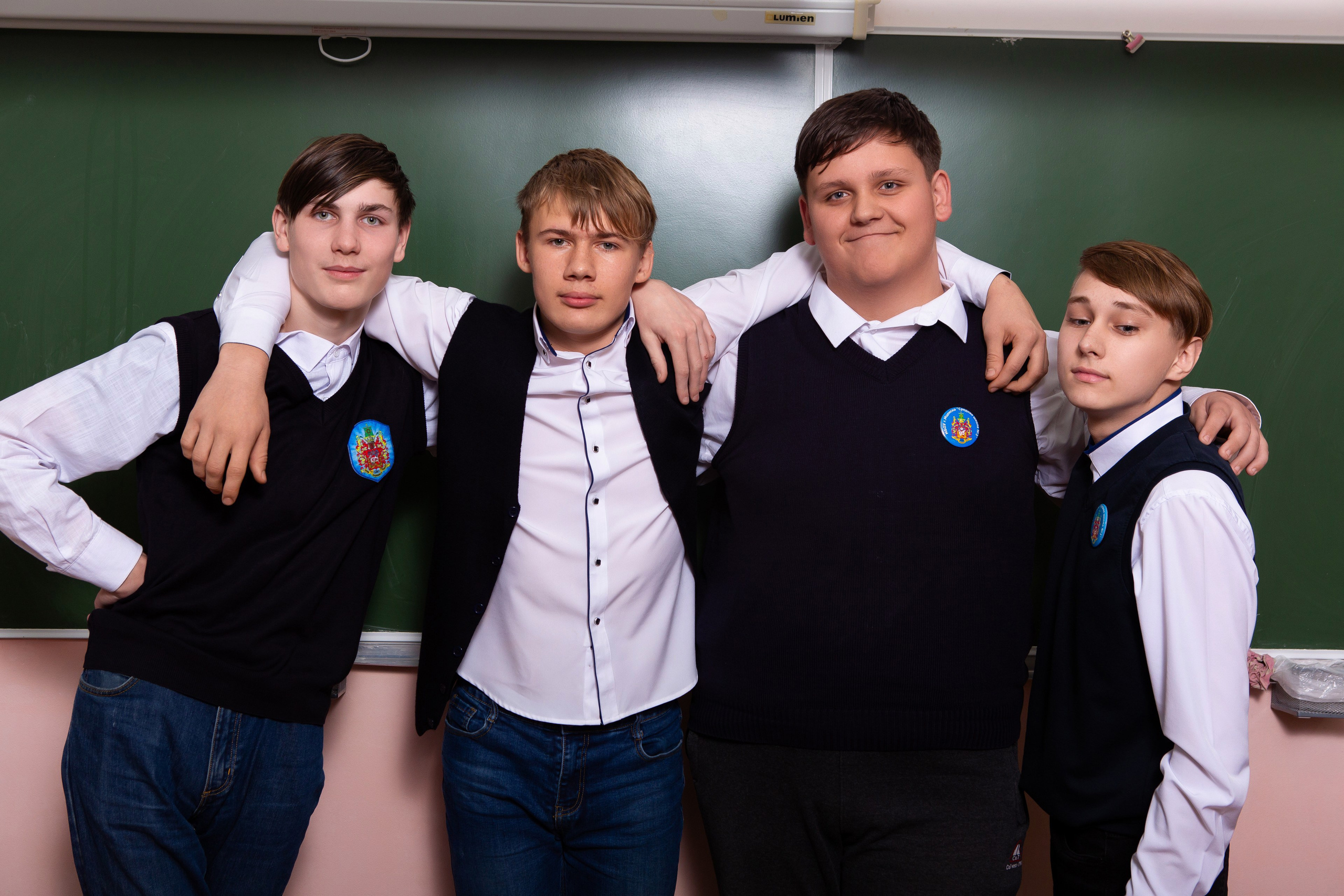 ШКОЛЬНАЯ ФОТОСЕССИЯ ДЛЯ 9 КЛАССА 3 ШКОЛА МЦЕНСК. ТВОЙ АЛЬБОМ / ТВОИ ПРАВИЛА