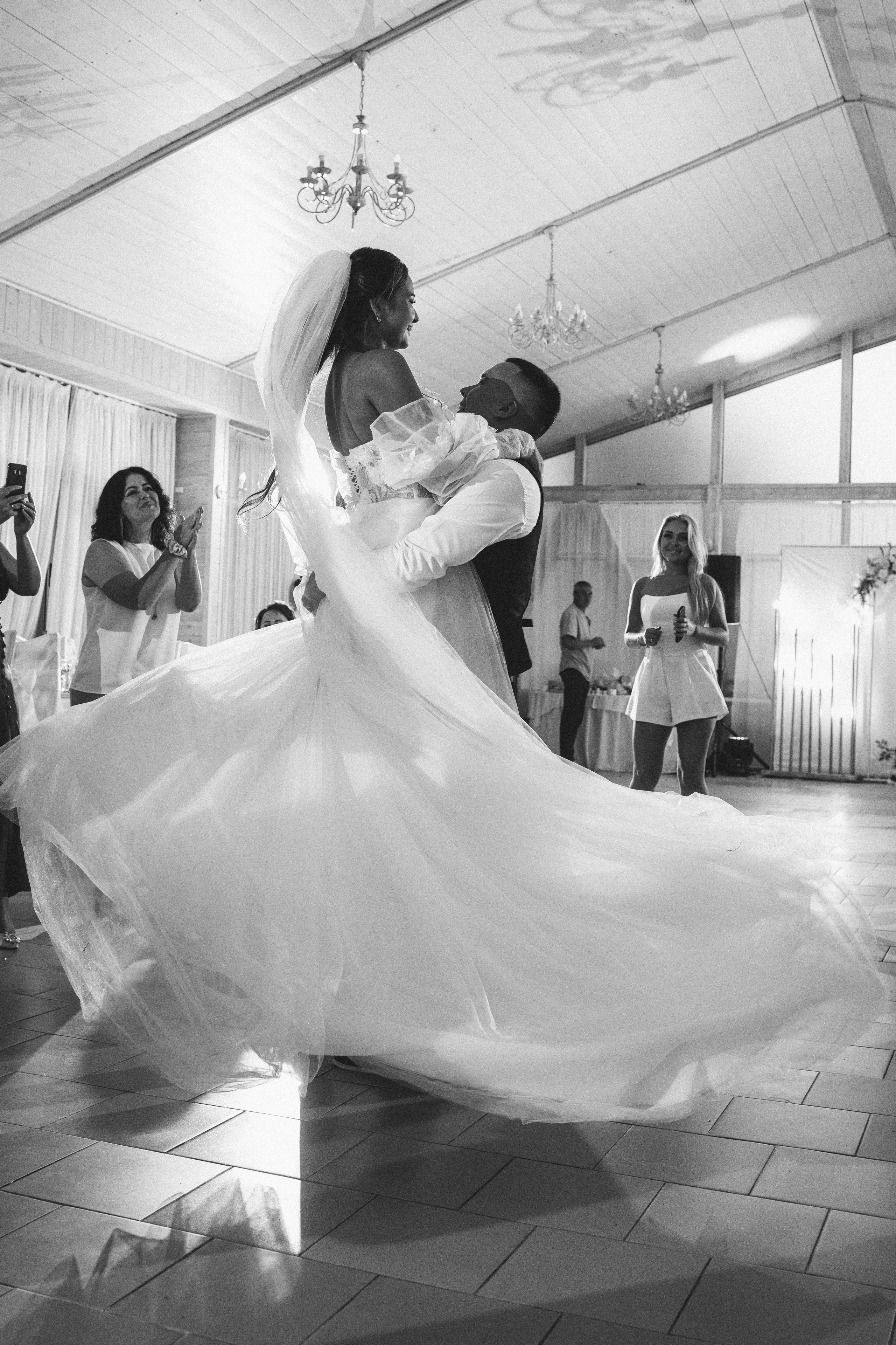 Руслан & Эльвира. Свадебный фотограф в Челябинске Оксана Мишакова